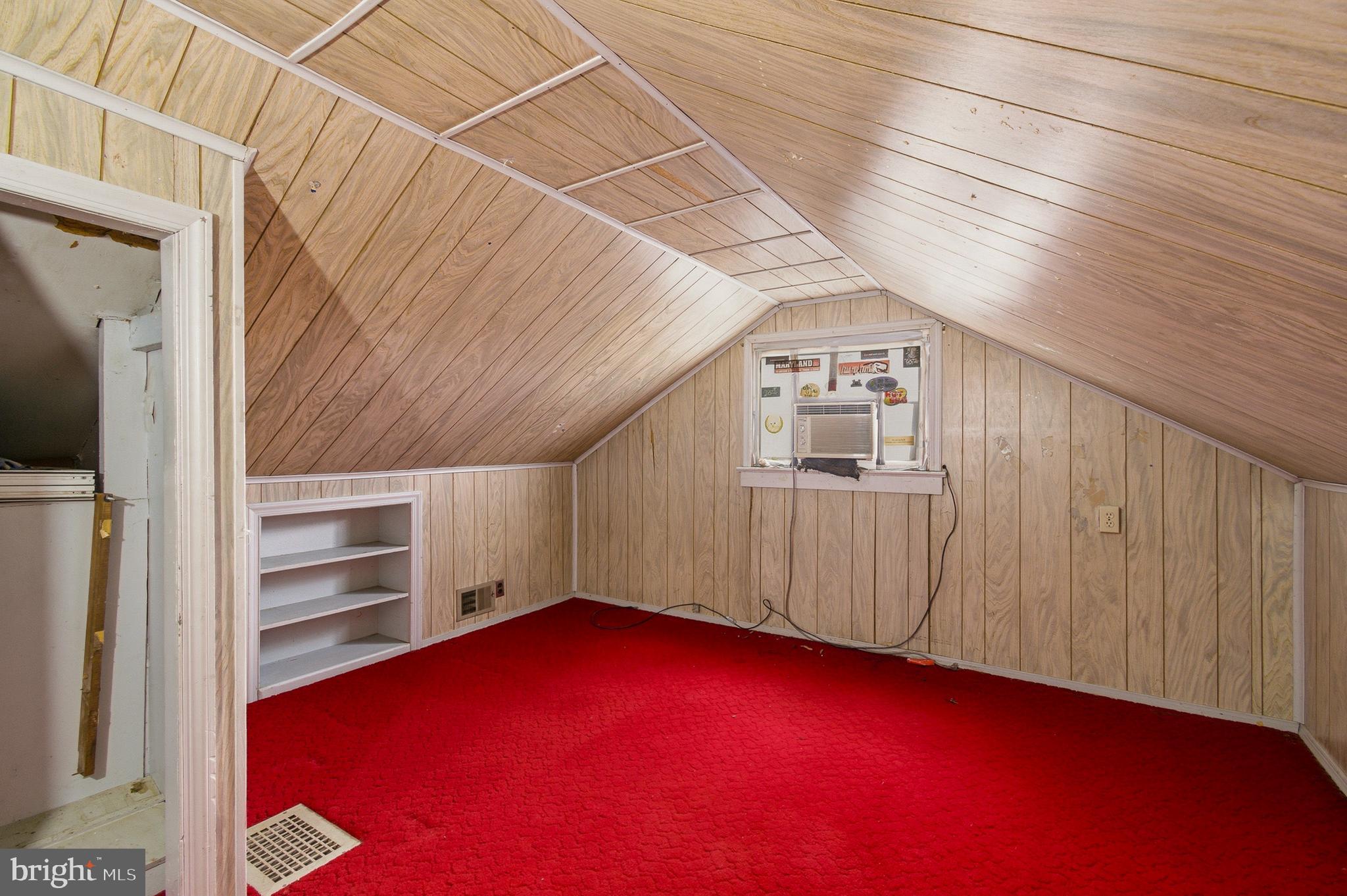 WEST LANHAM HILLS - Residential