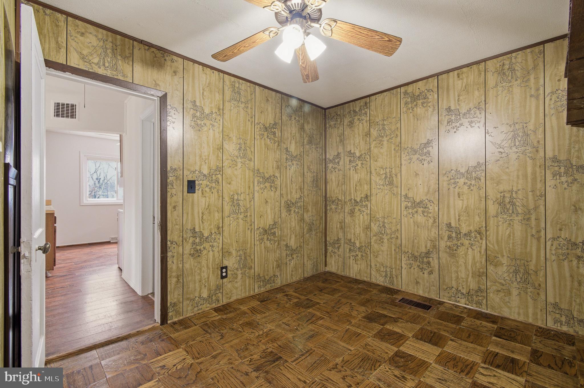 WEST LANHAM HILLS - Residential