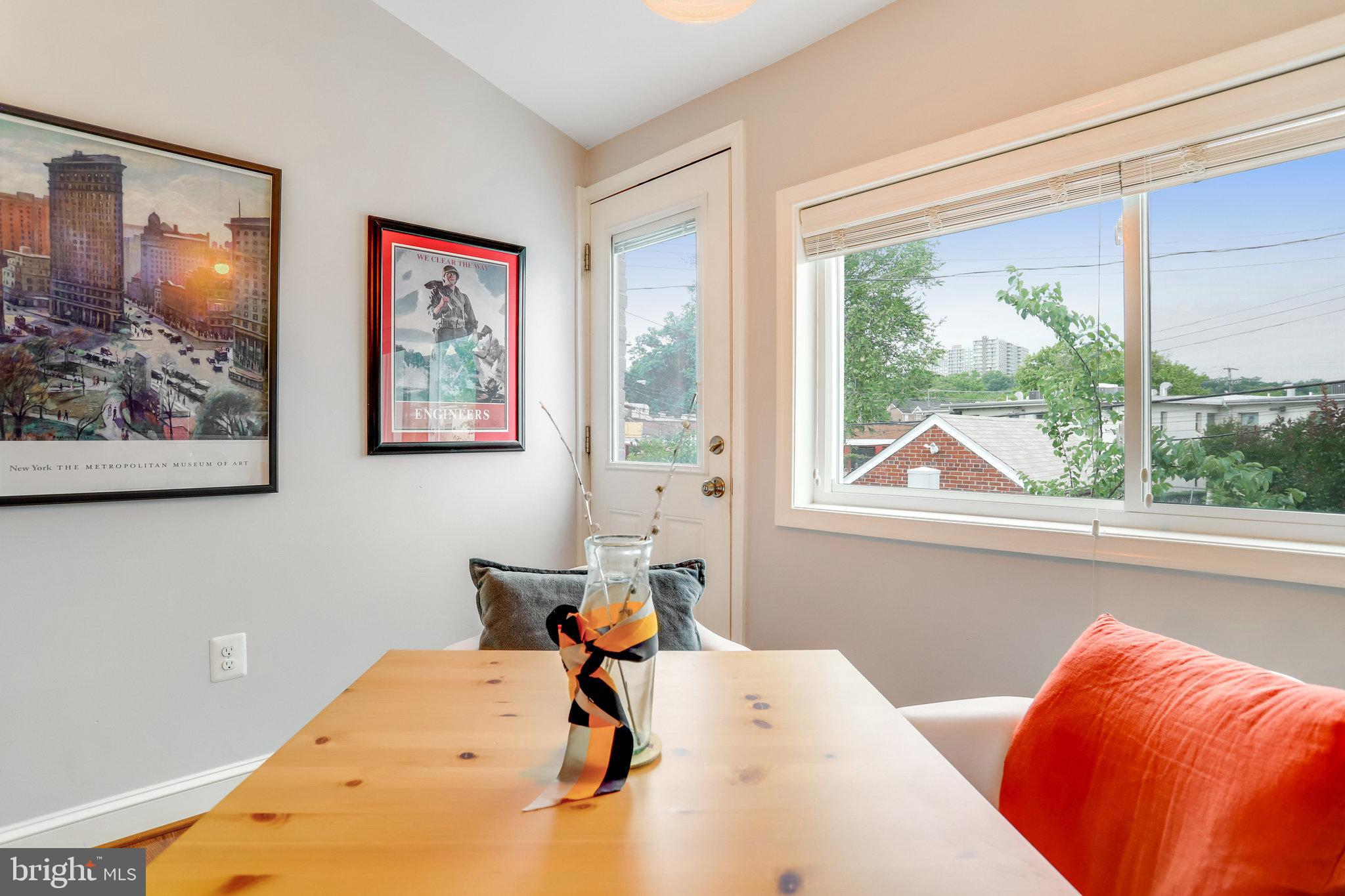 LYNHAVEN - Residential Lease