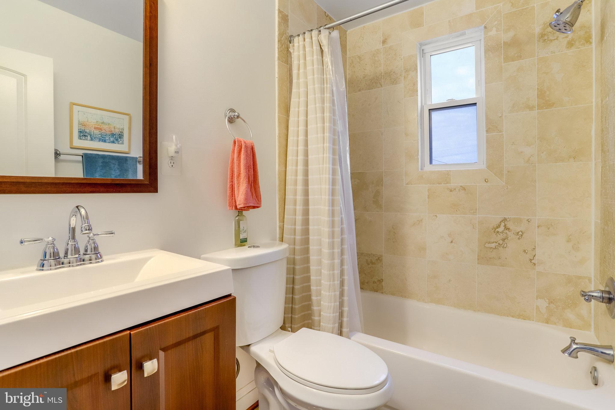 LYNHAVEN - Residential Lease