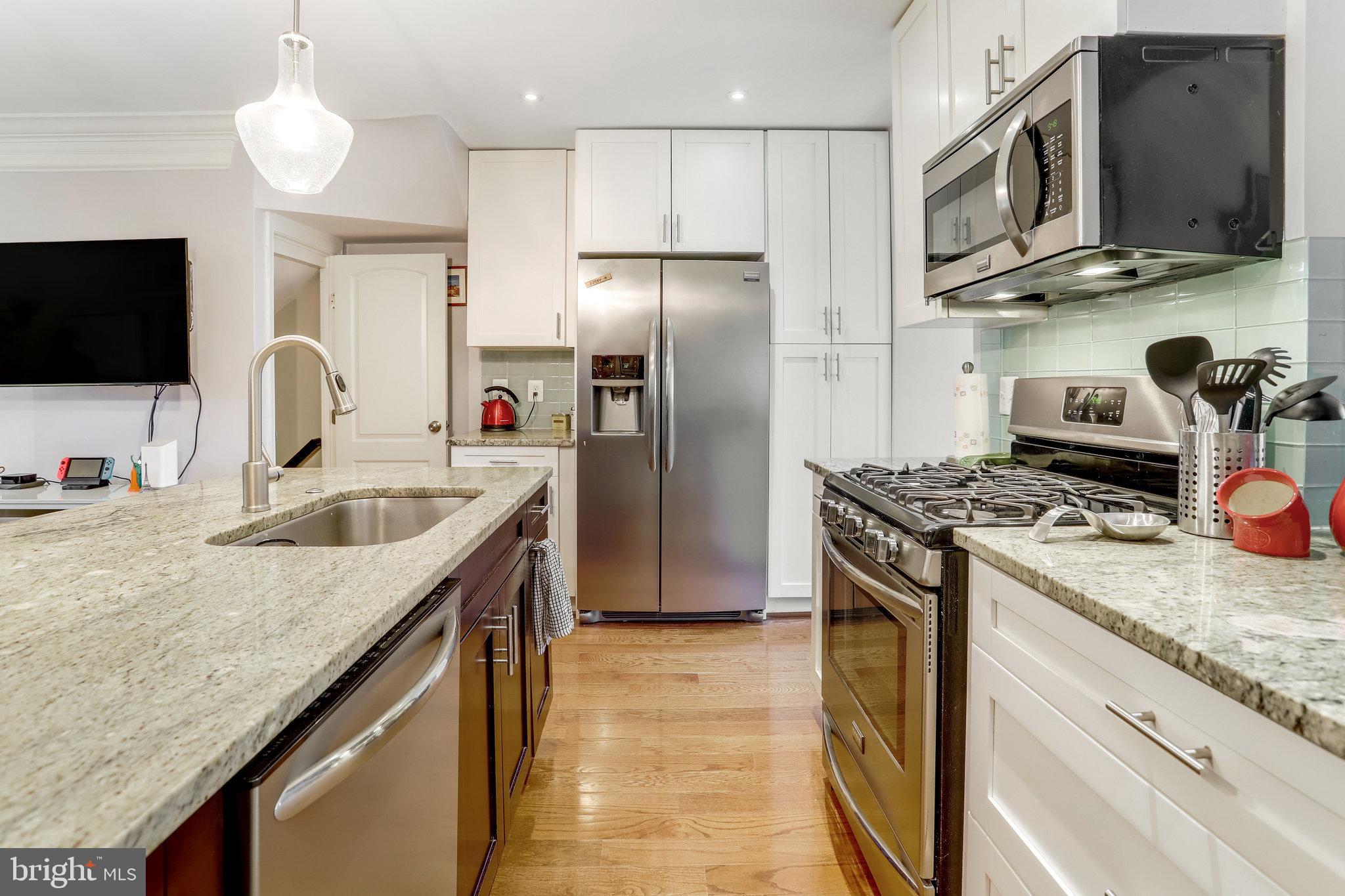 LYNHAVEN - Residential Lease