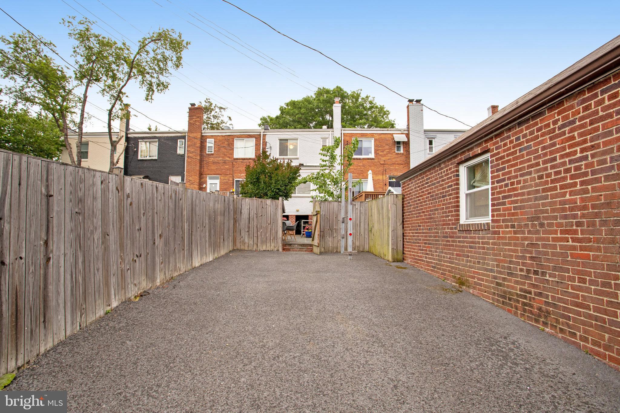 LYNHAVEN - Residential Lease