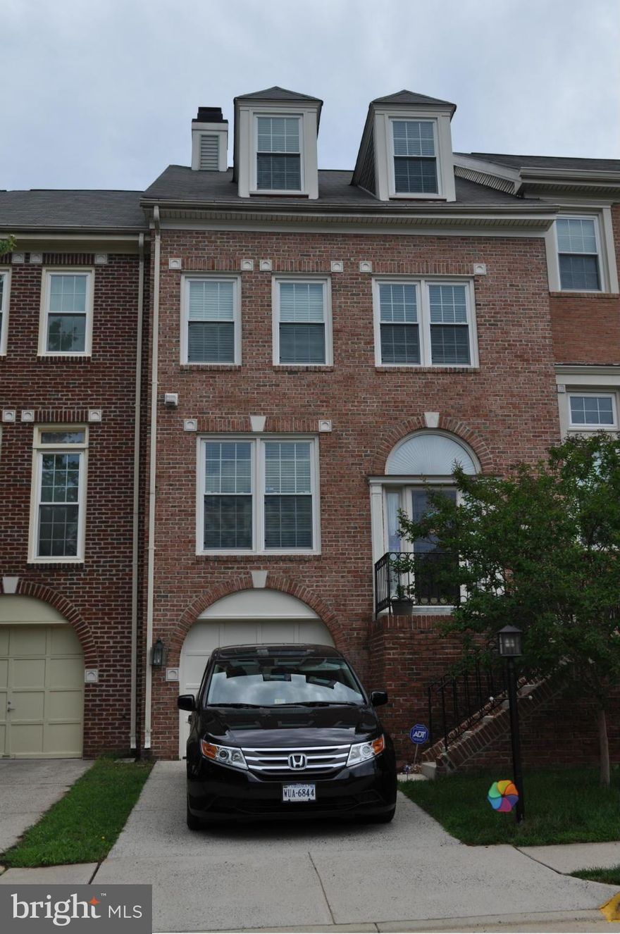 Not you typical TH - will love it! May never want to leave the 2 levels of master suite -cathedral ceiling, spa bath, full stairs to loft w/ cozy fireplace. 5 levels offers tall ceilings & windows. Eat-in kitchen w/ pass thru to sep dining room, then two story living room w/ French doors to deck. Frplc also in large Rec Room w/ walkout. Water views! No CATS. $101,250 qualifying income.