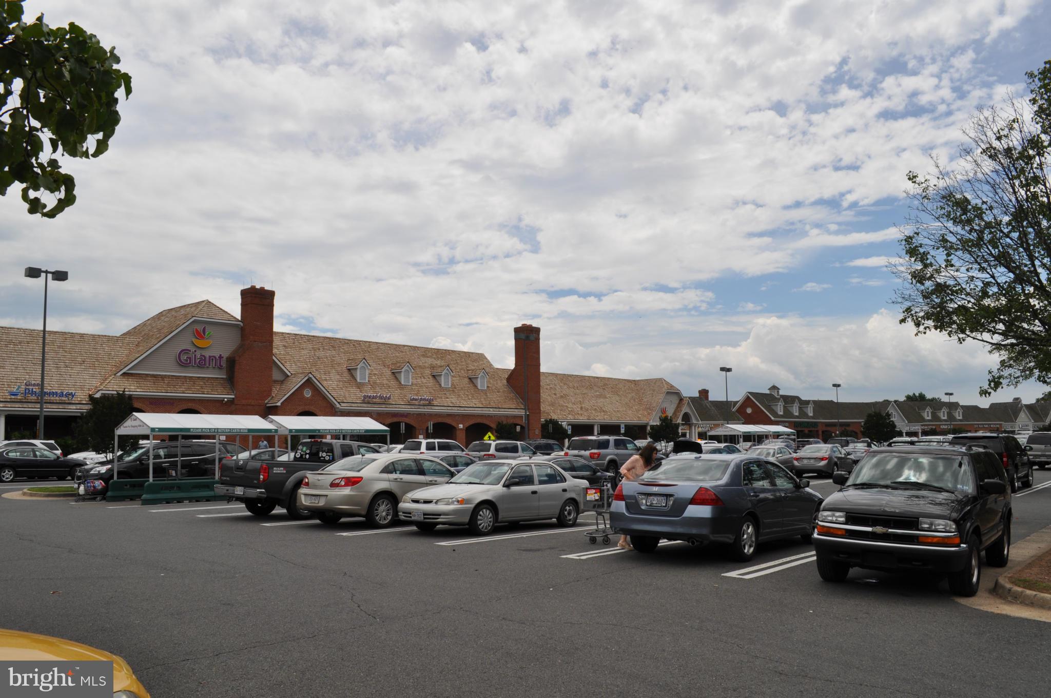 LIFESTYLE AT SULLY STATION - Residential Lease