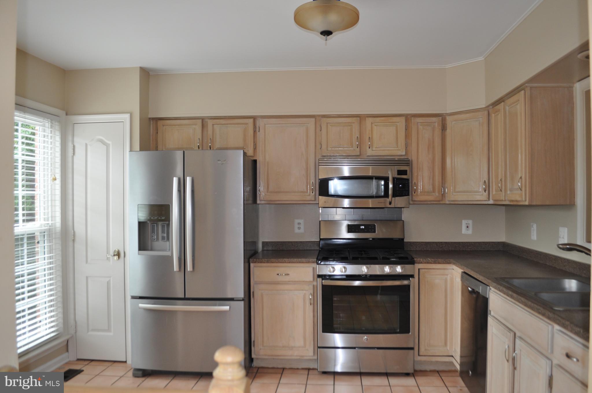 LIFESTYLE AT SULLY STATION - Residential Lease