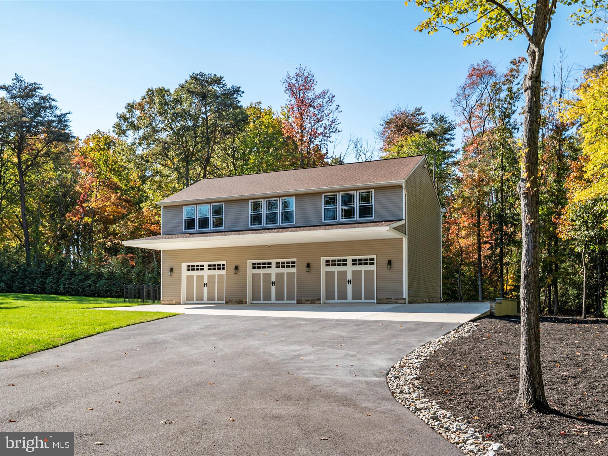 HAMPTON CHASE - Residential