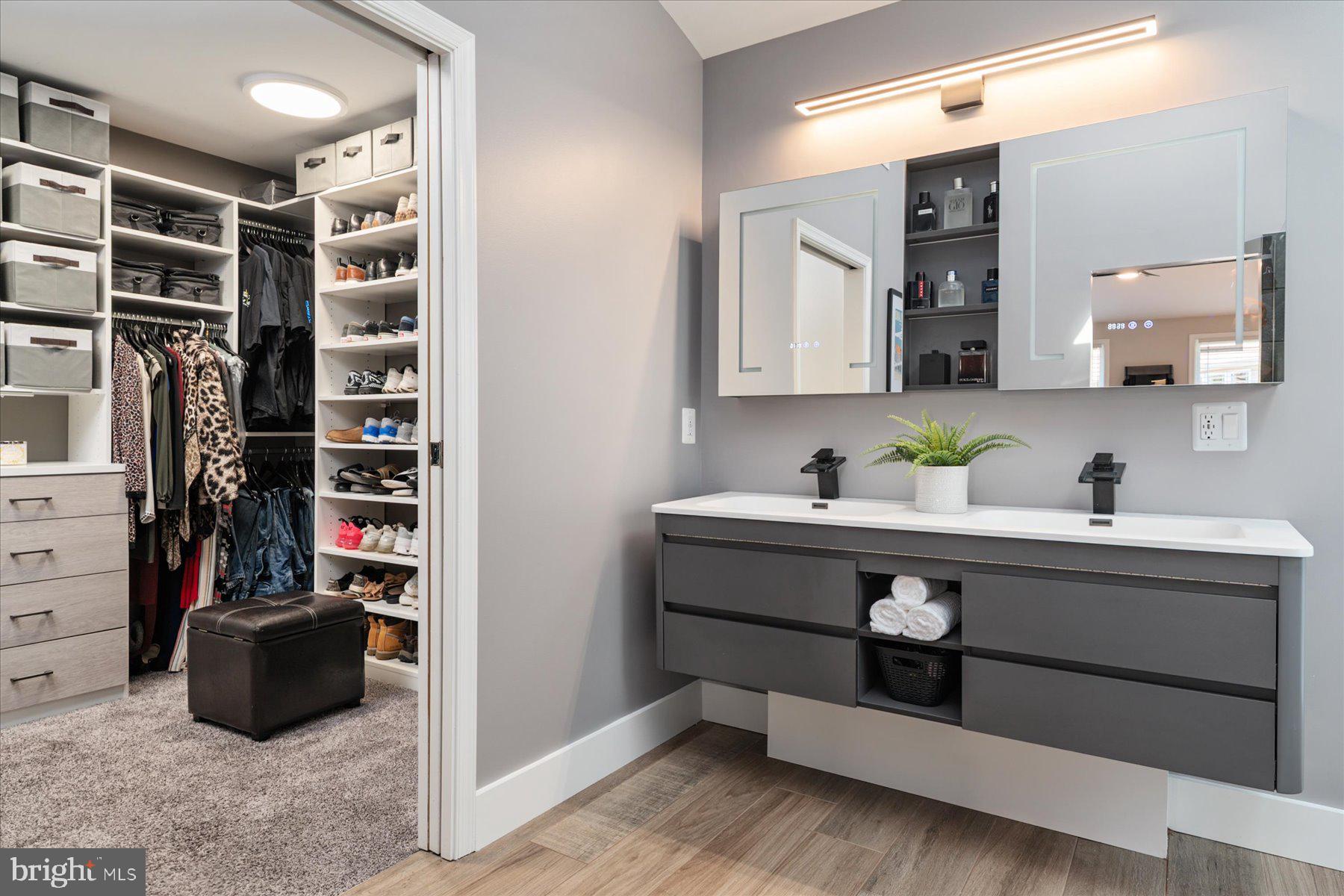 HAMPTON CHASE - Residential