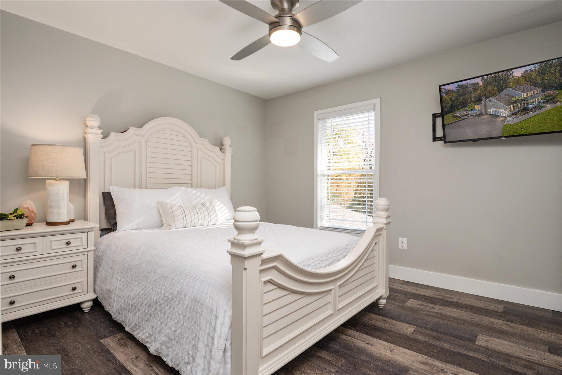 HAMPTON CHASE - Residential