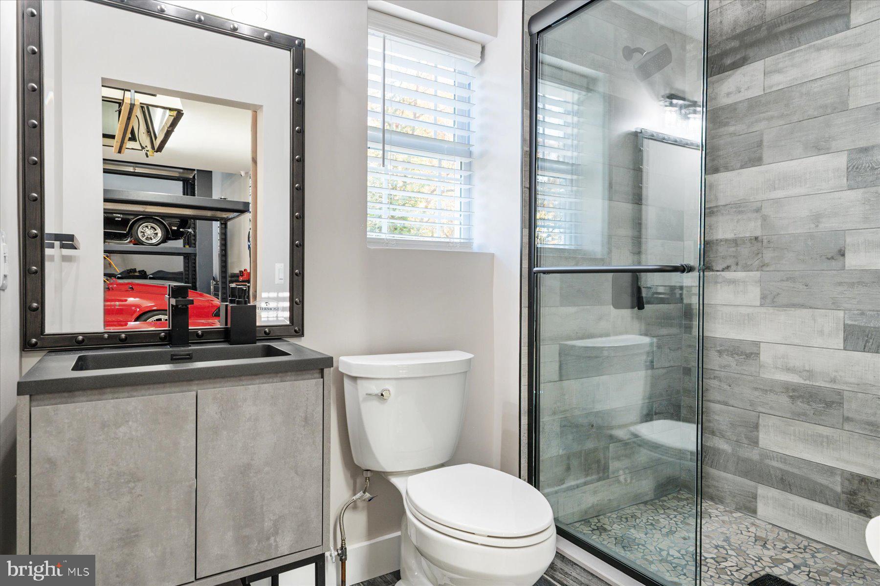 HAMPTON CHASE - Residential