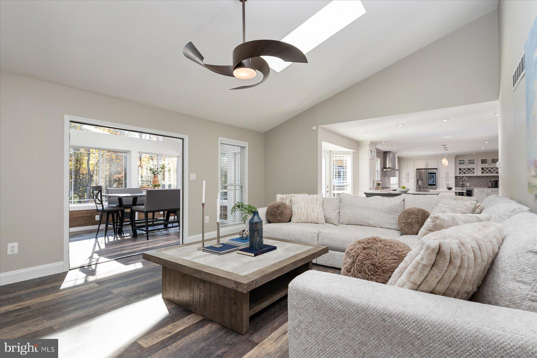 HAMPTON CHASE - Residential