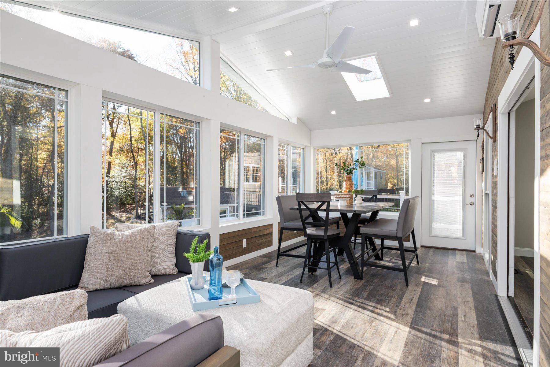 HAMPTON CHASE - Residential