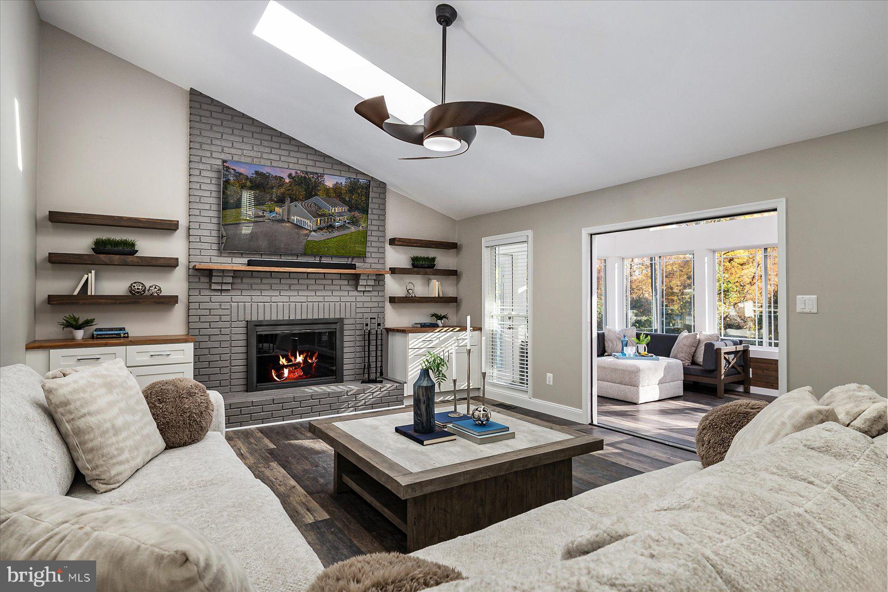 HAMPTON CHASE - Residential