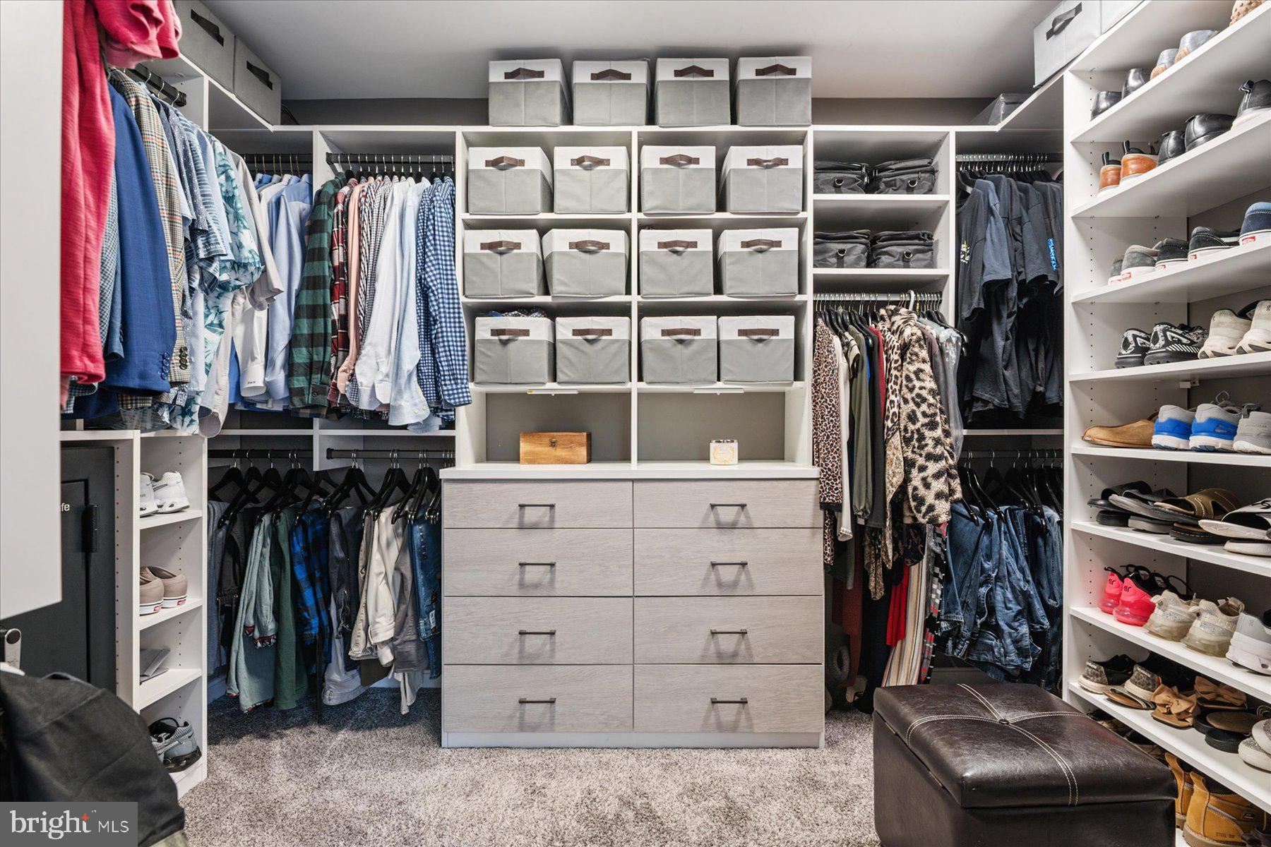 HAMPTON CHASE - Residential