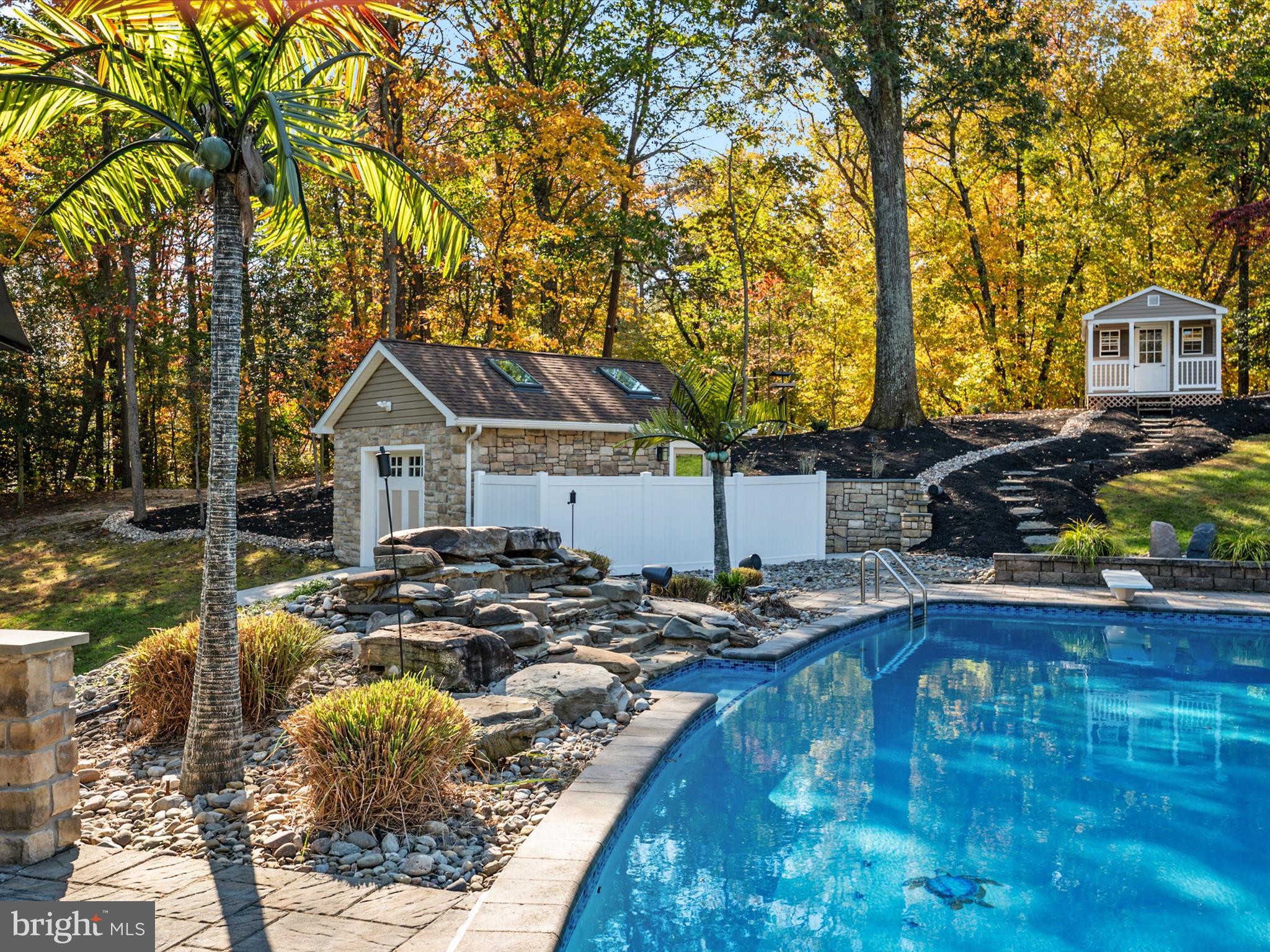 HAMPTON CHASE - Residential