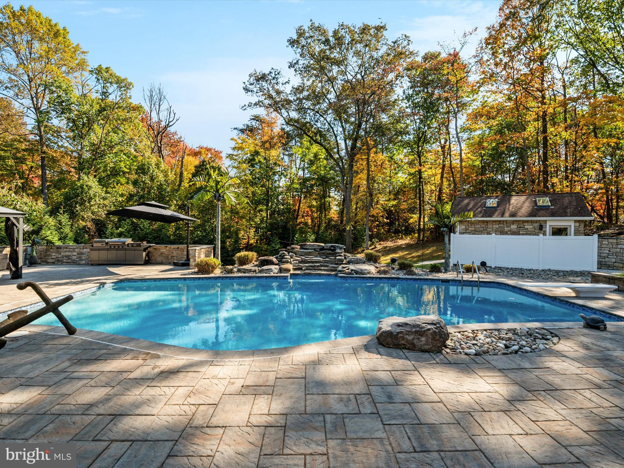 HAMPTON CHASE - Residential