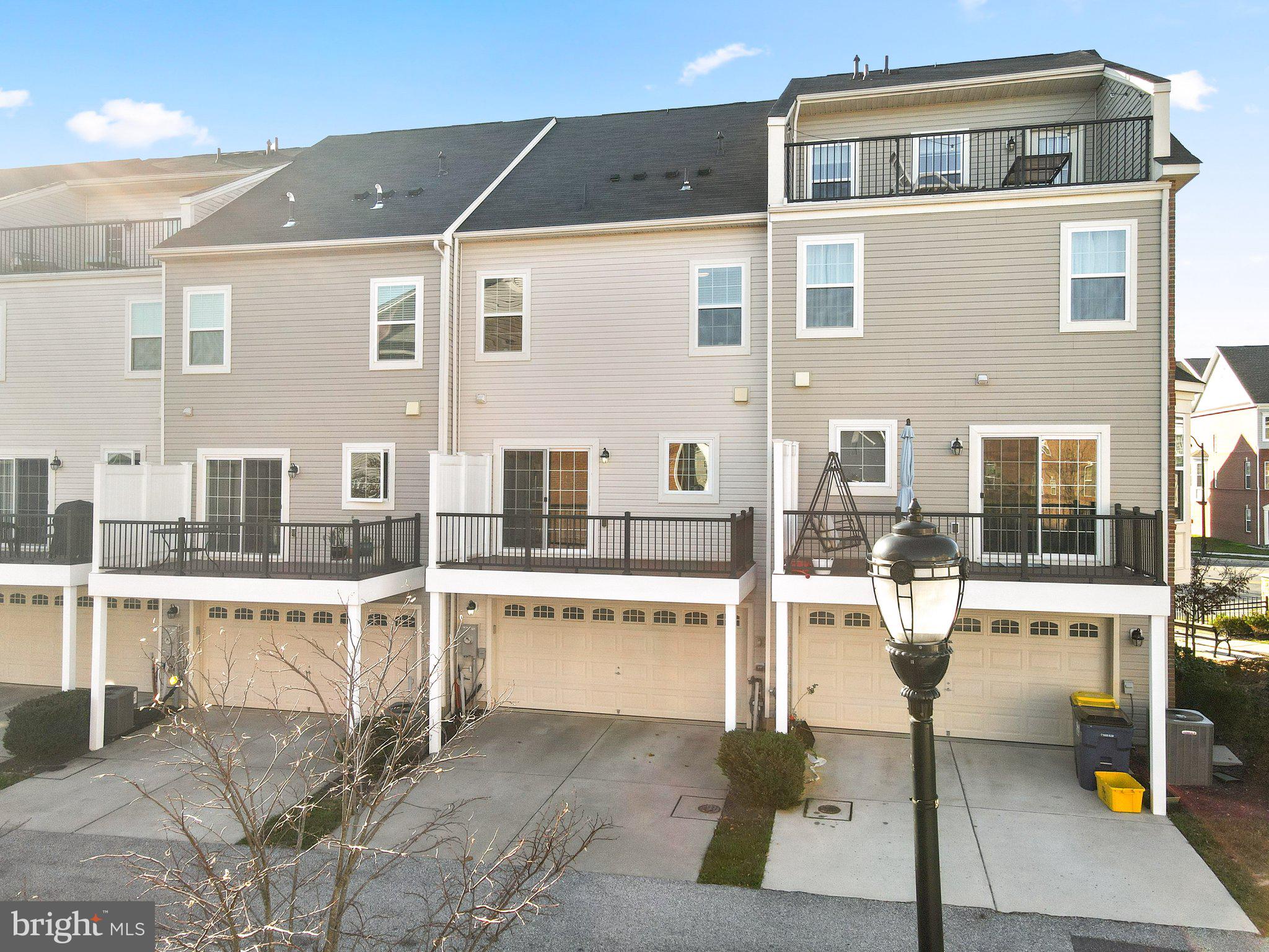 DORSET GARDENS AT BLUE STREAM - Residential Lease