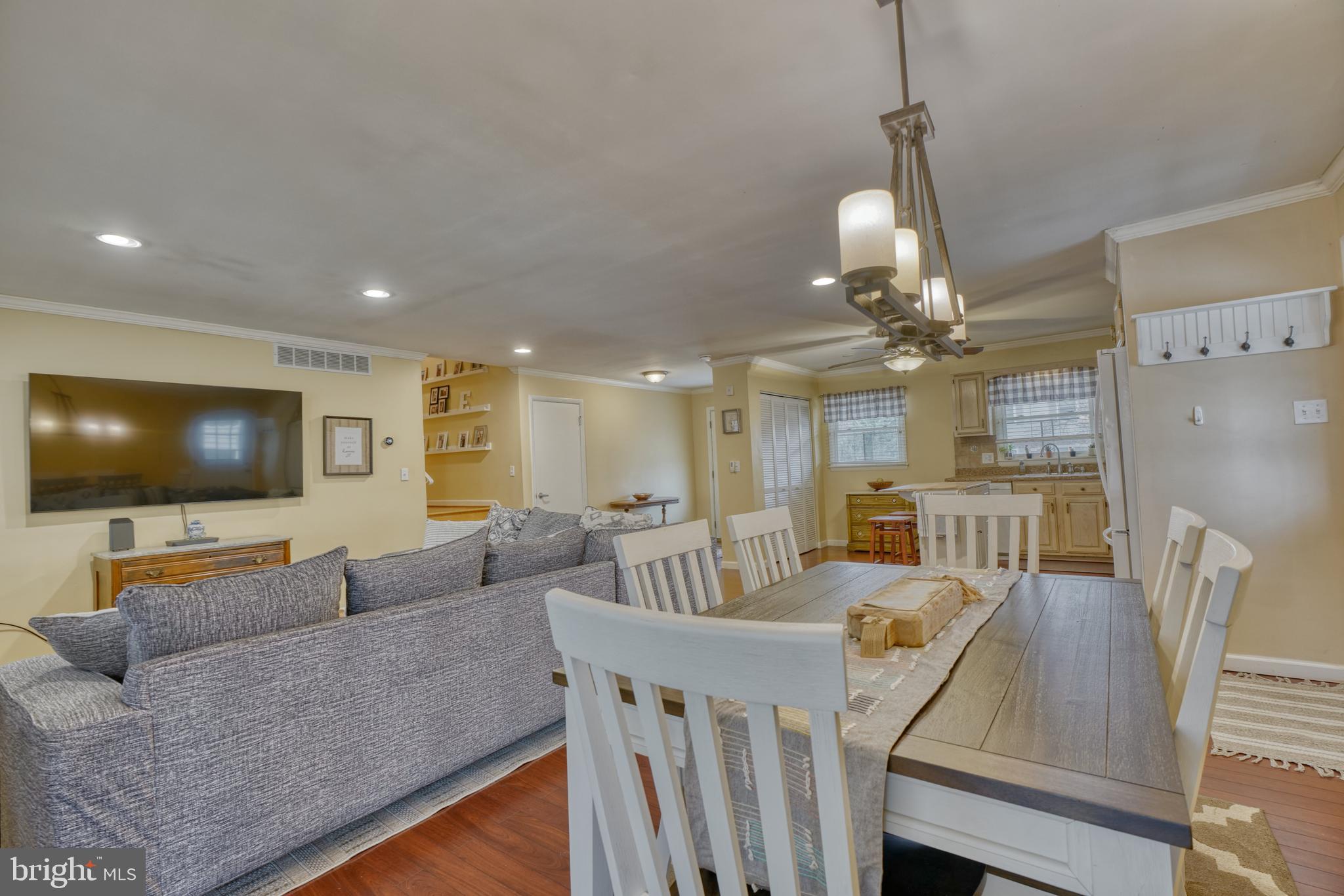 SILVERGATE VILLAGE - Residential