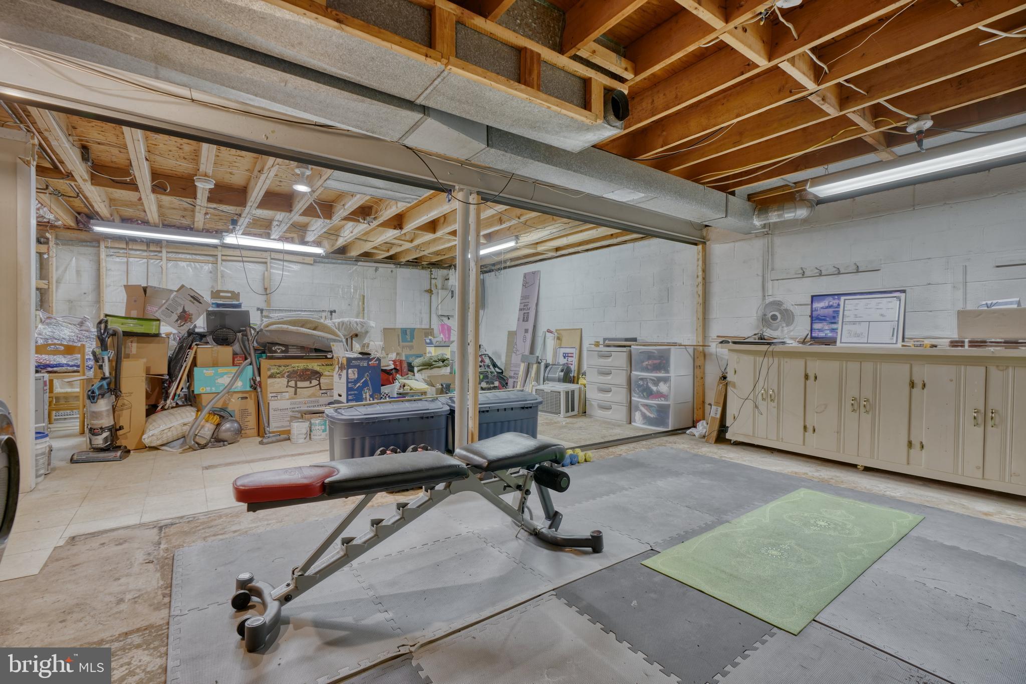 SILVERGATE VILLAGE - Residential