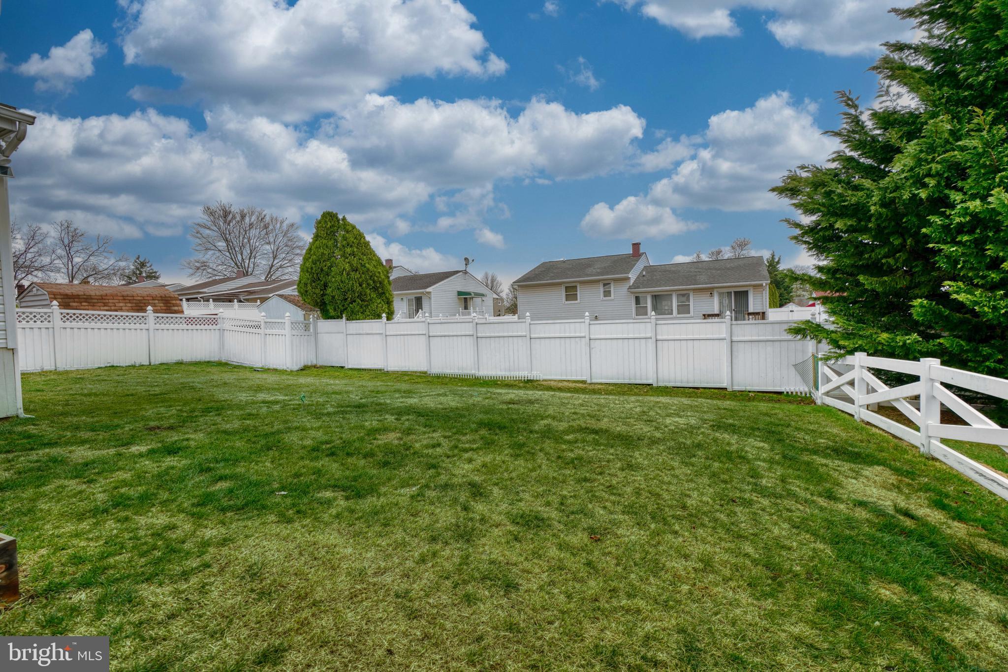 SILVERGATE VILLAGE - Residential