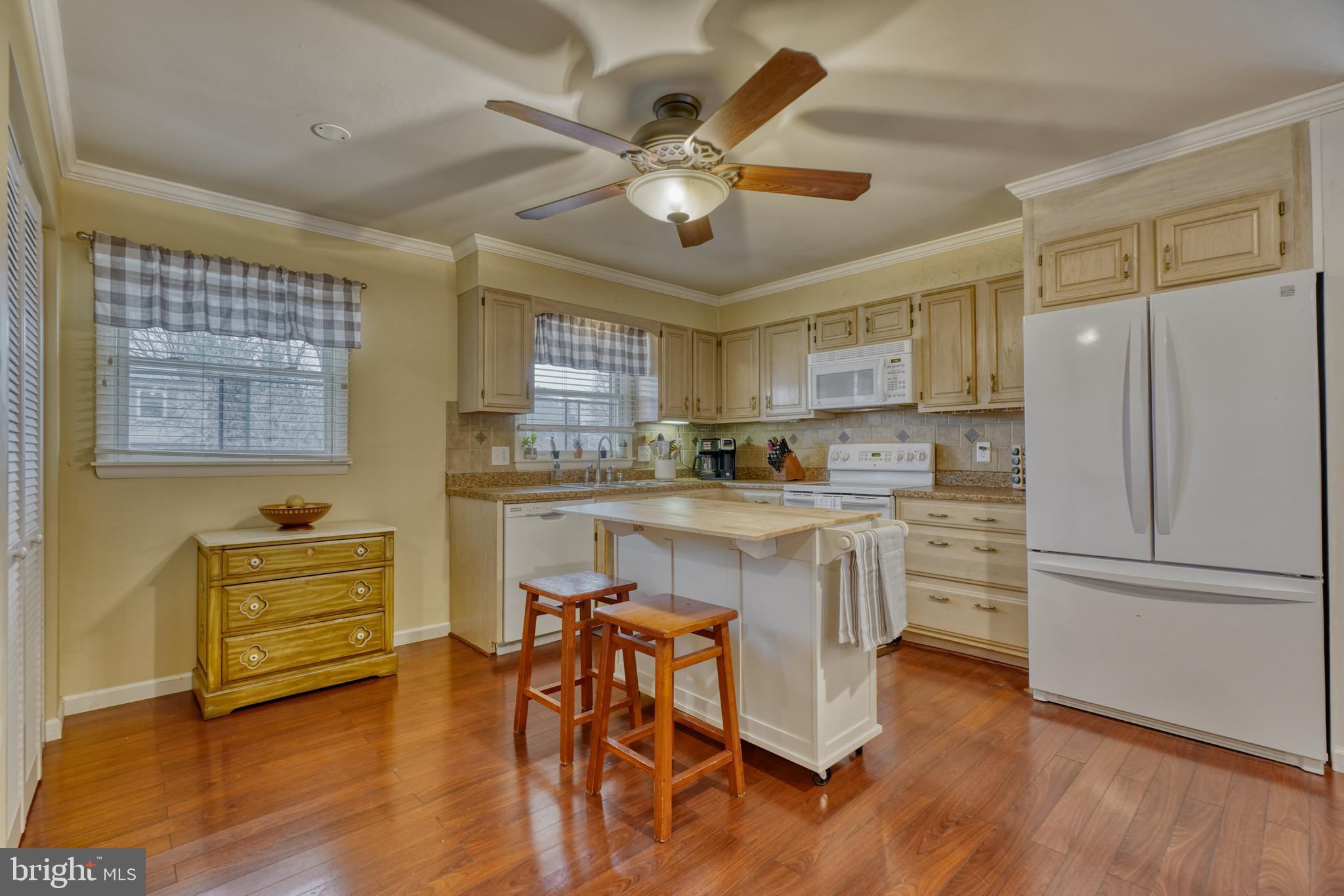 SILVERGATE VILLAGE - Residential