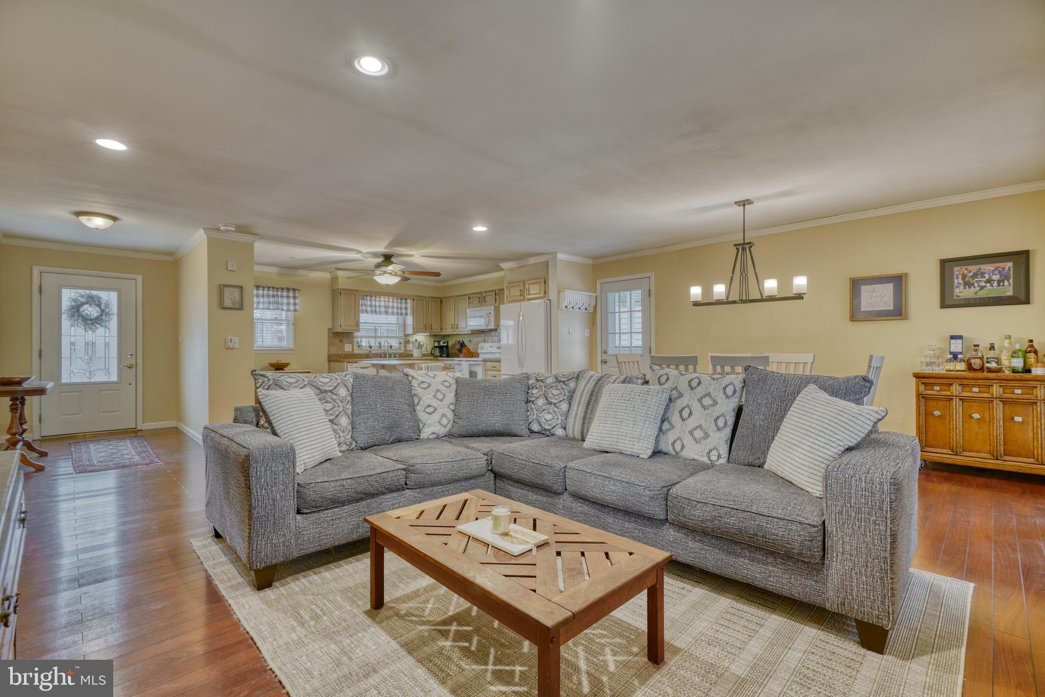 SILVERGATE VILLAGE - Residential