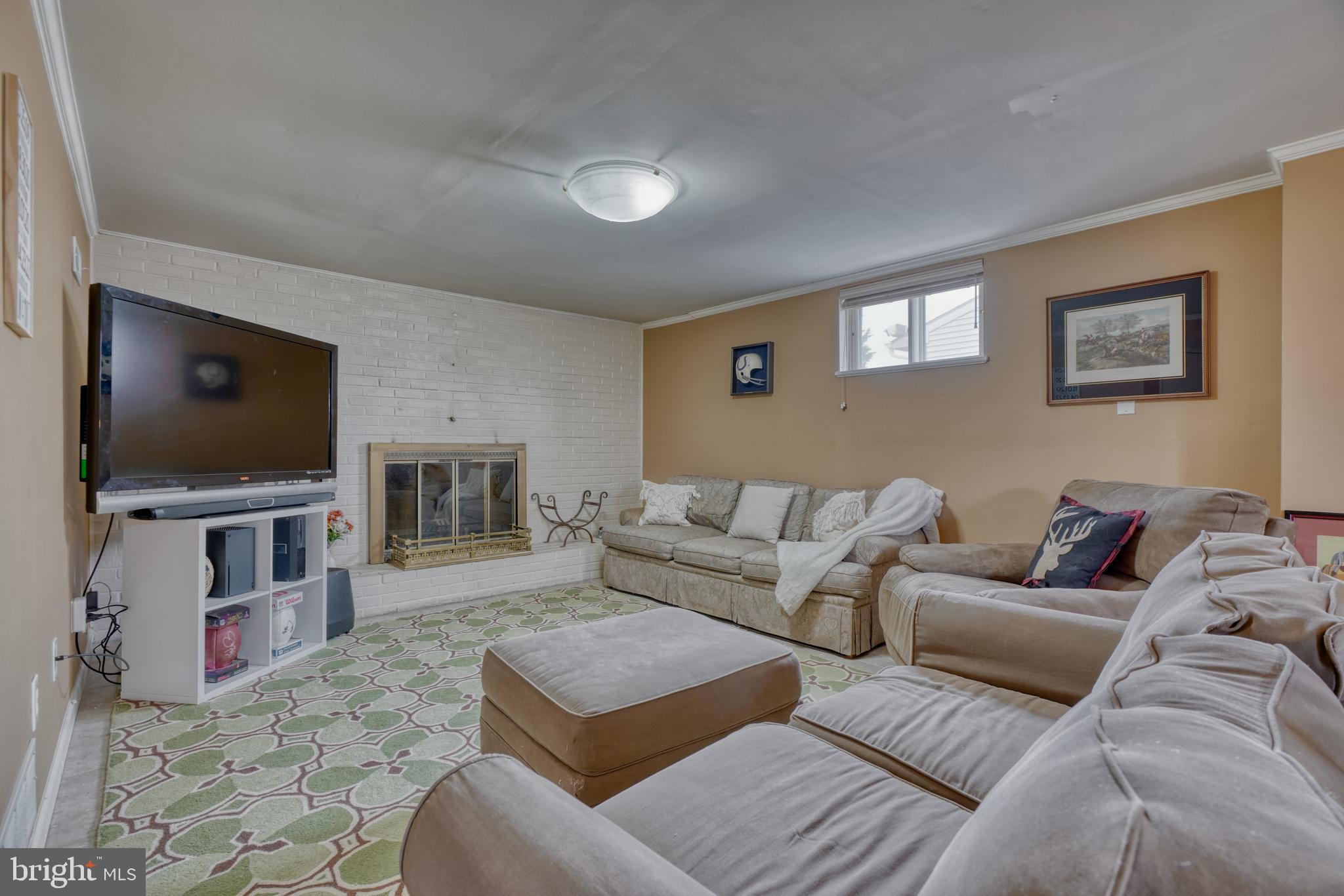 SILVERGATE VILLAGE - Residential