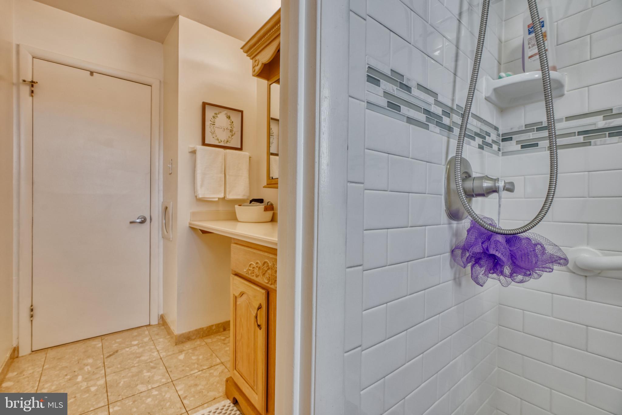 SILVERGATE VILLAGE - Residential