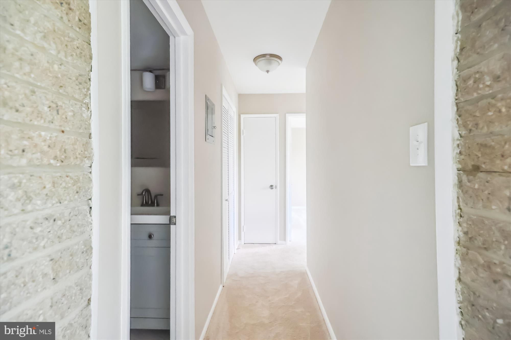 IVYMOUNT COURT - Residential