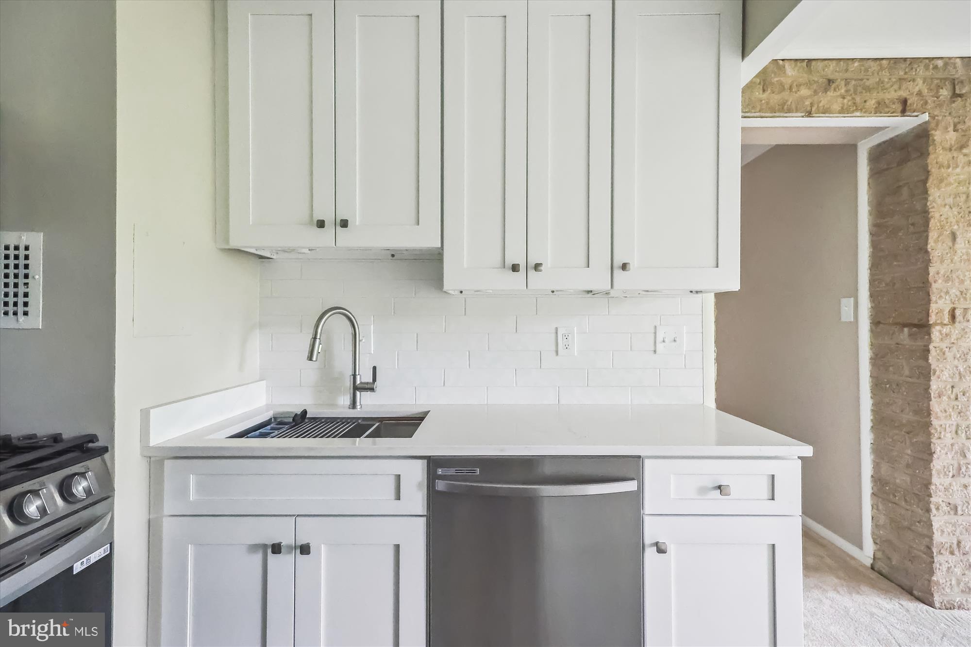 IVYMOUNT COURT - Residential