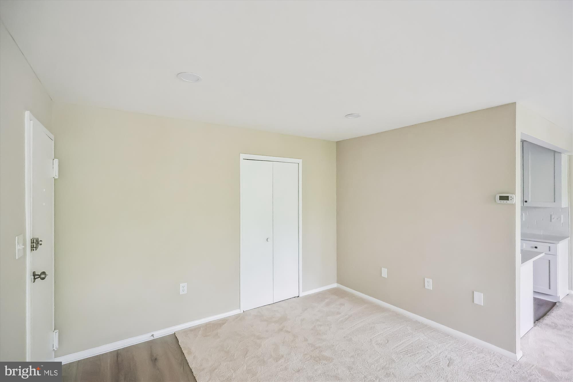 IVYMOUNT COURT - Residential