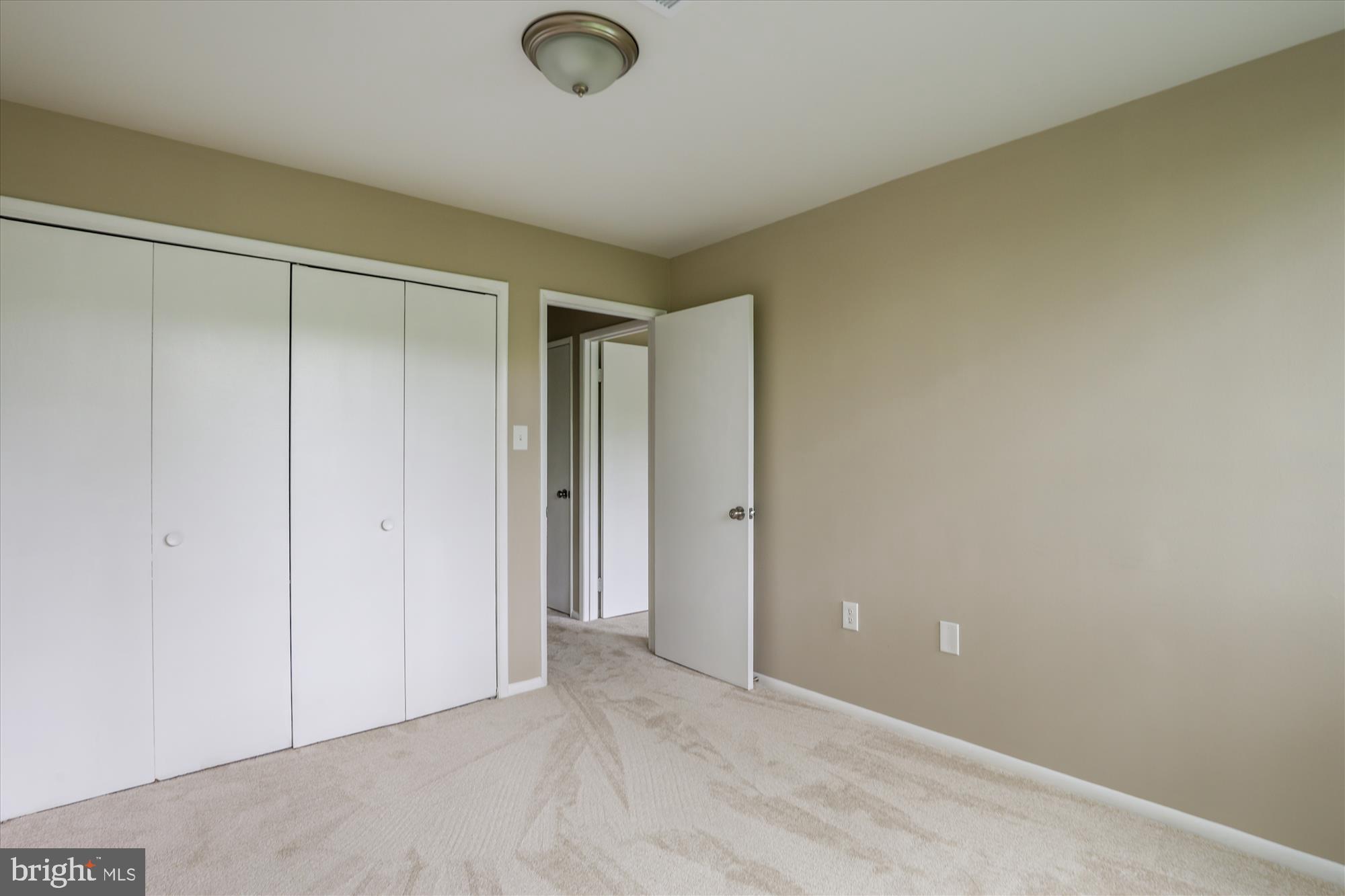 IVYMOUNT COURT - Residential