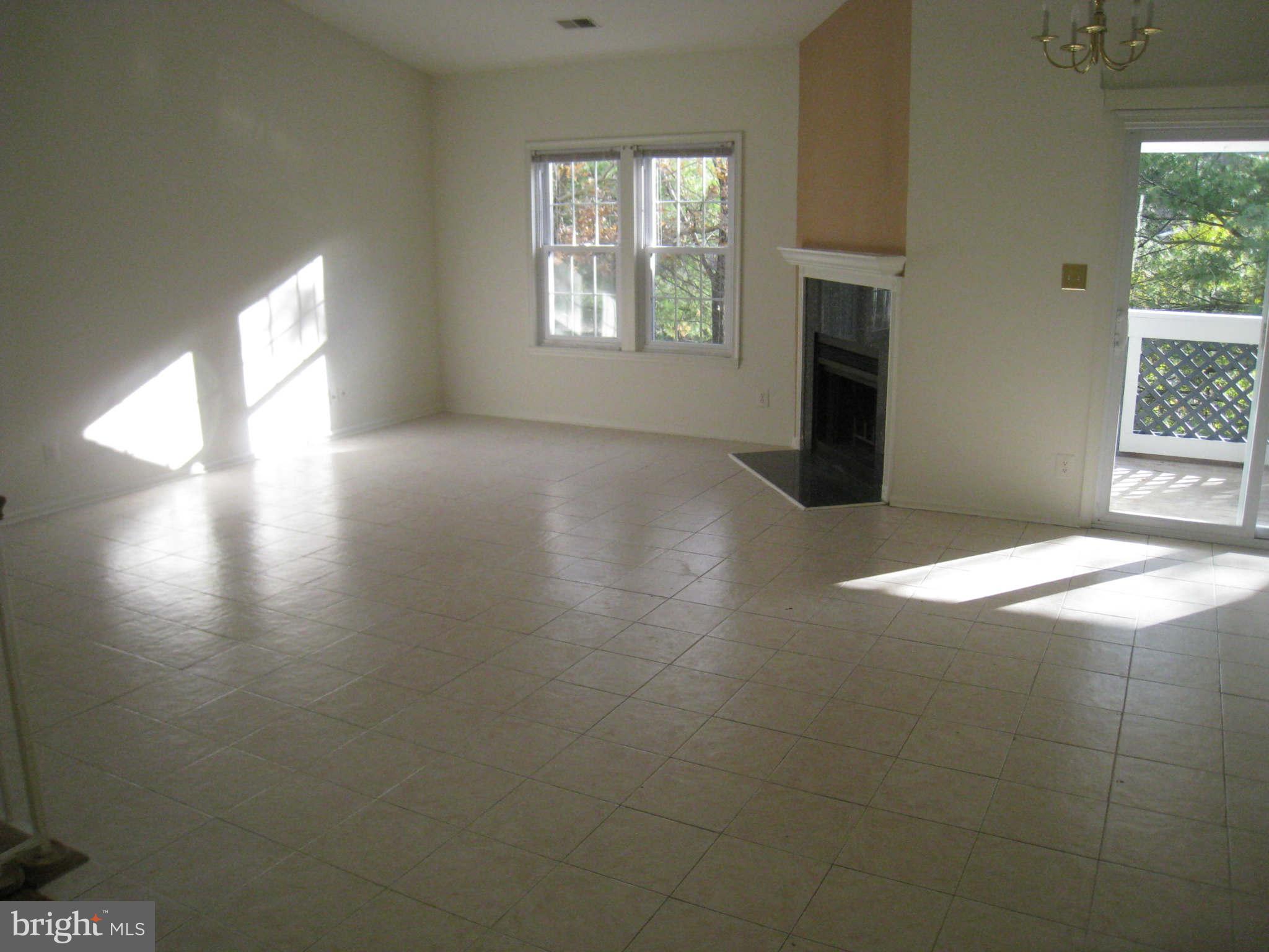 GRAYS POINTE - Residential Lease