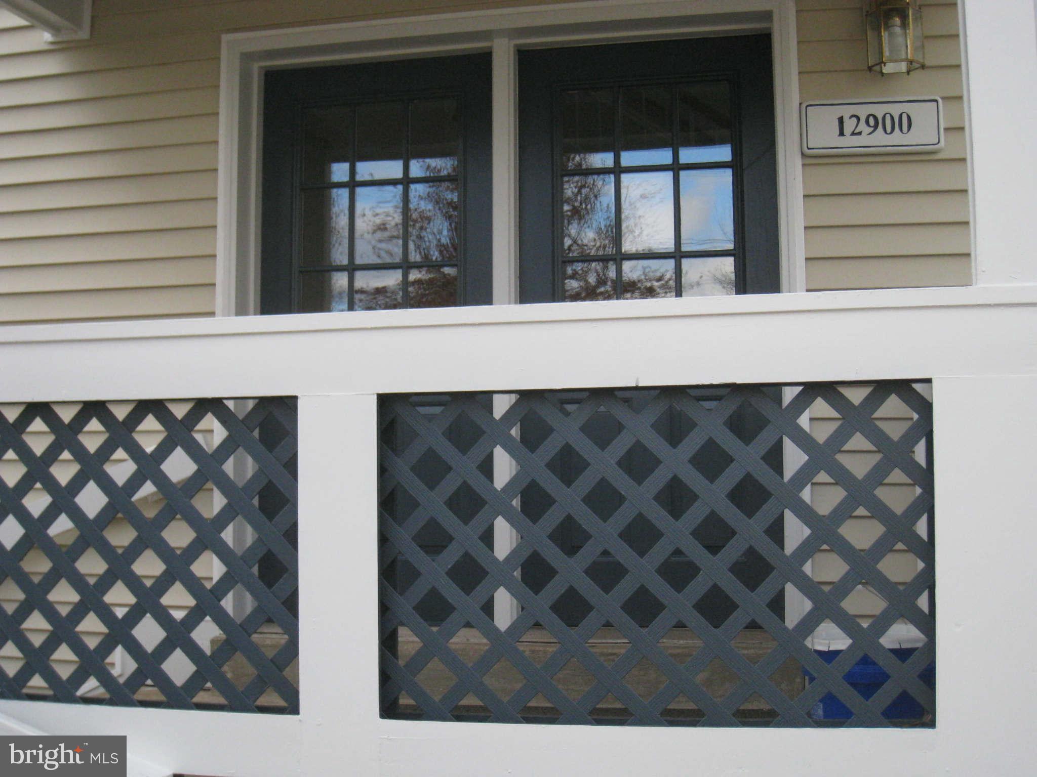 GRAYS POINTE - Residential Lease