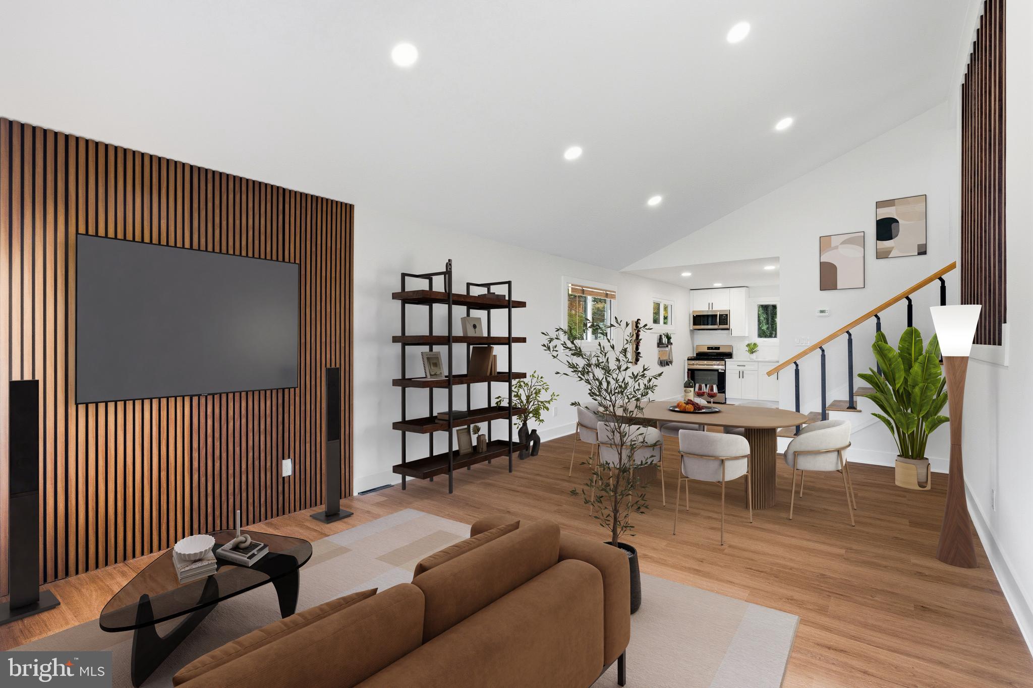 DELMONT MANOR - Residential