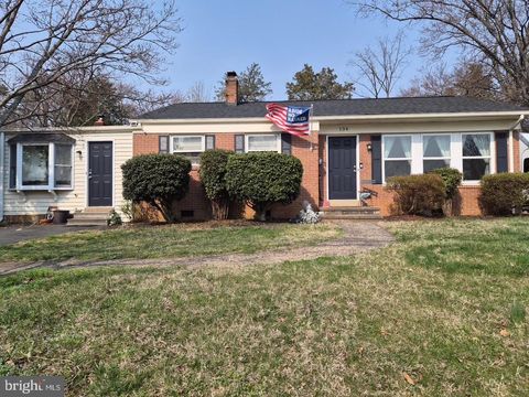 Photo of 134 Garr Avenue, CULPEPER, VA 22701 (MLS # VACU2012986)