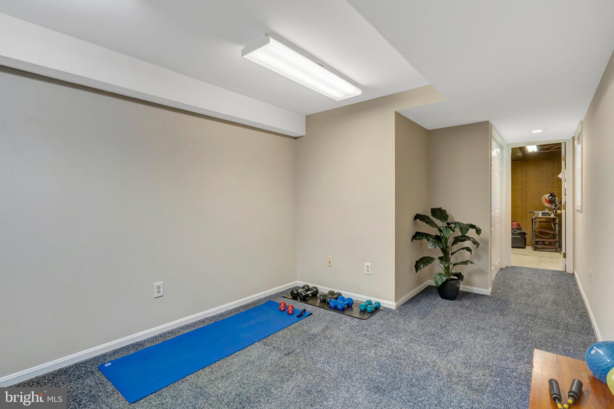 SOMERSET SOUTH - Residential