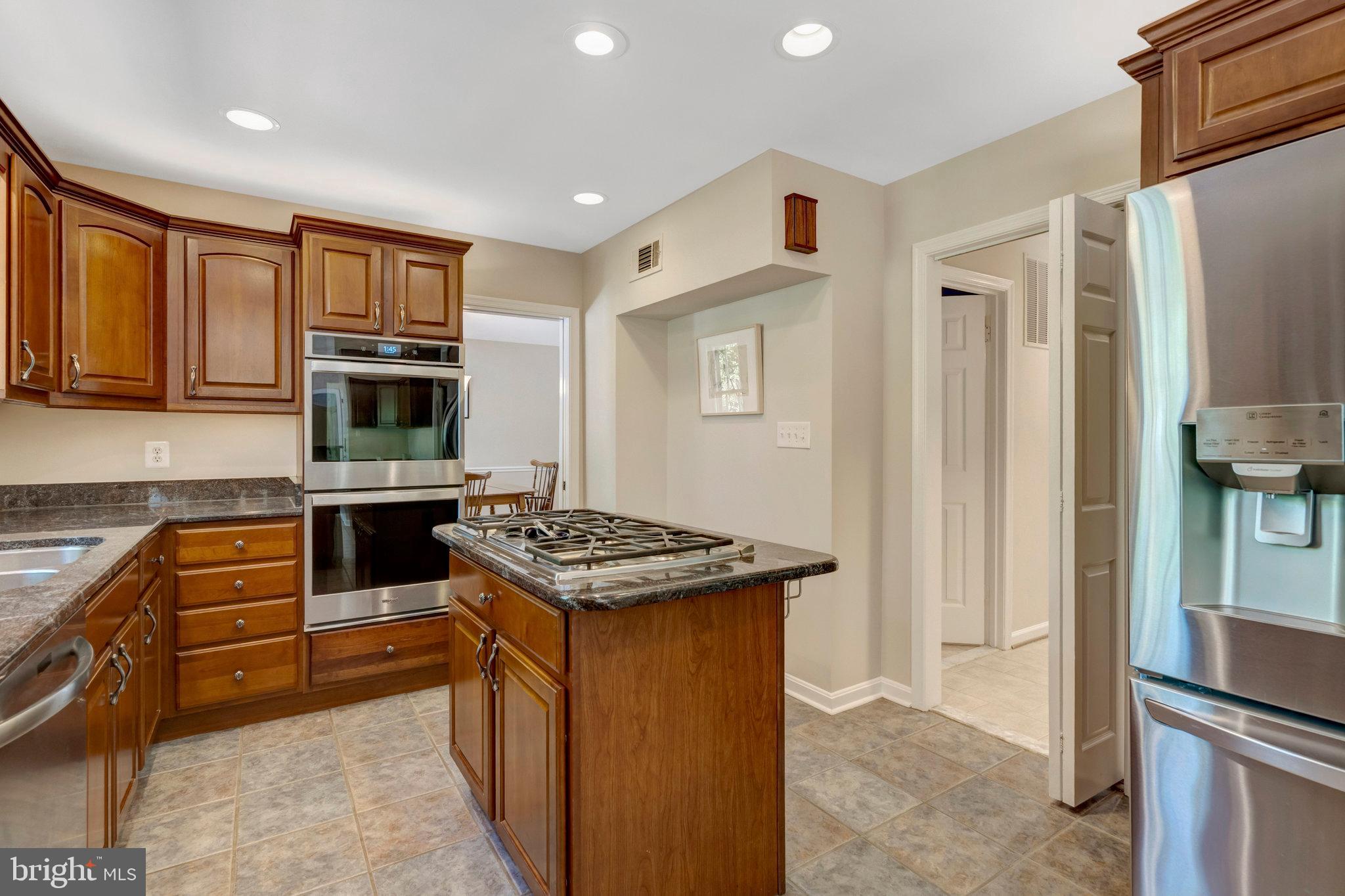 SOMERSET SOUTH - Residential