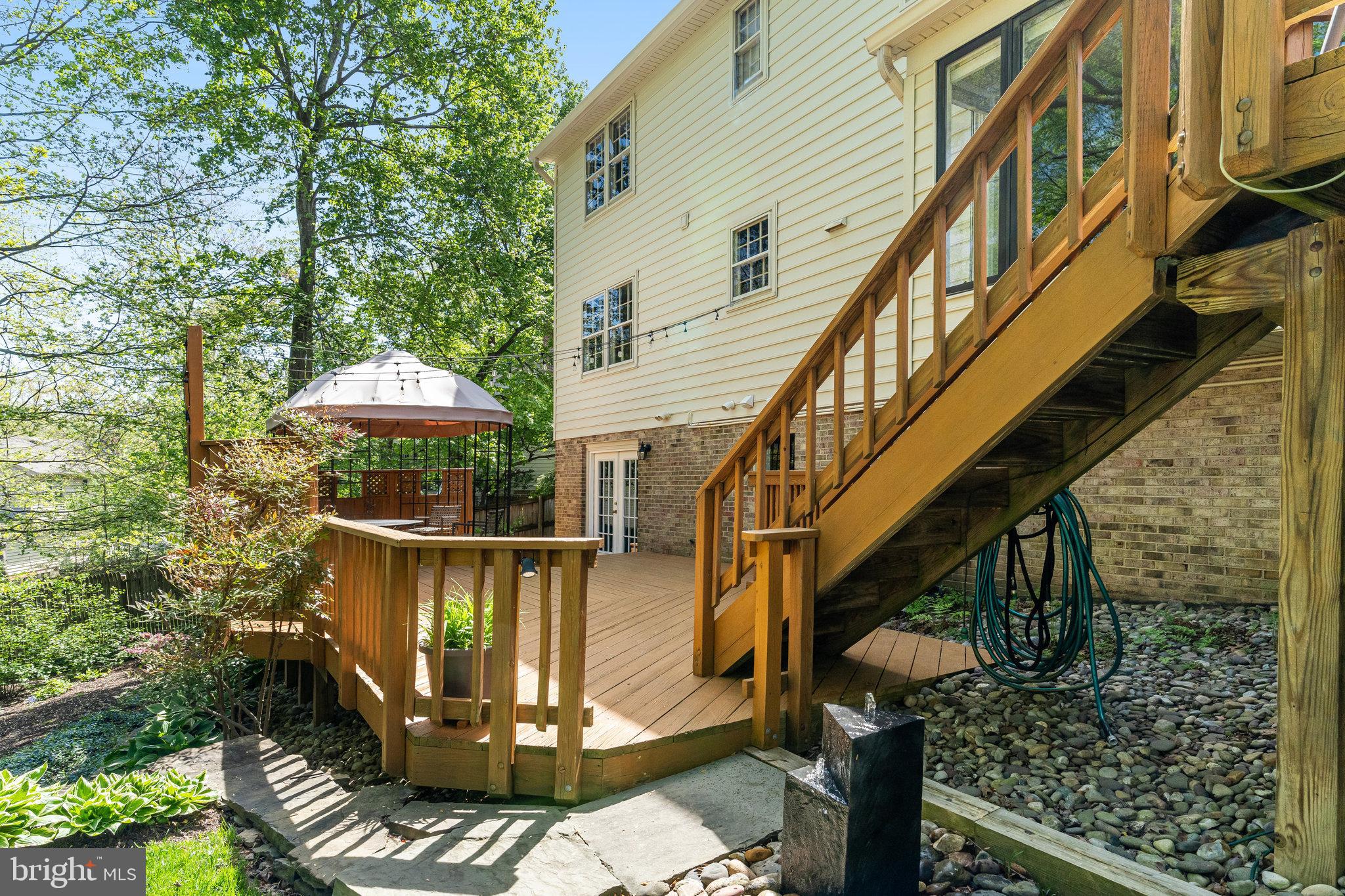 SOMERSET SOUTH - Residential