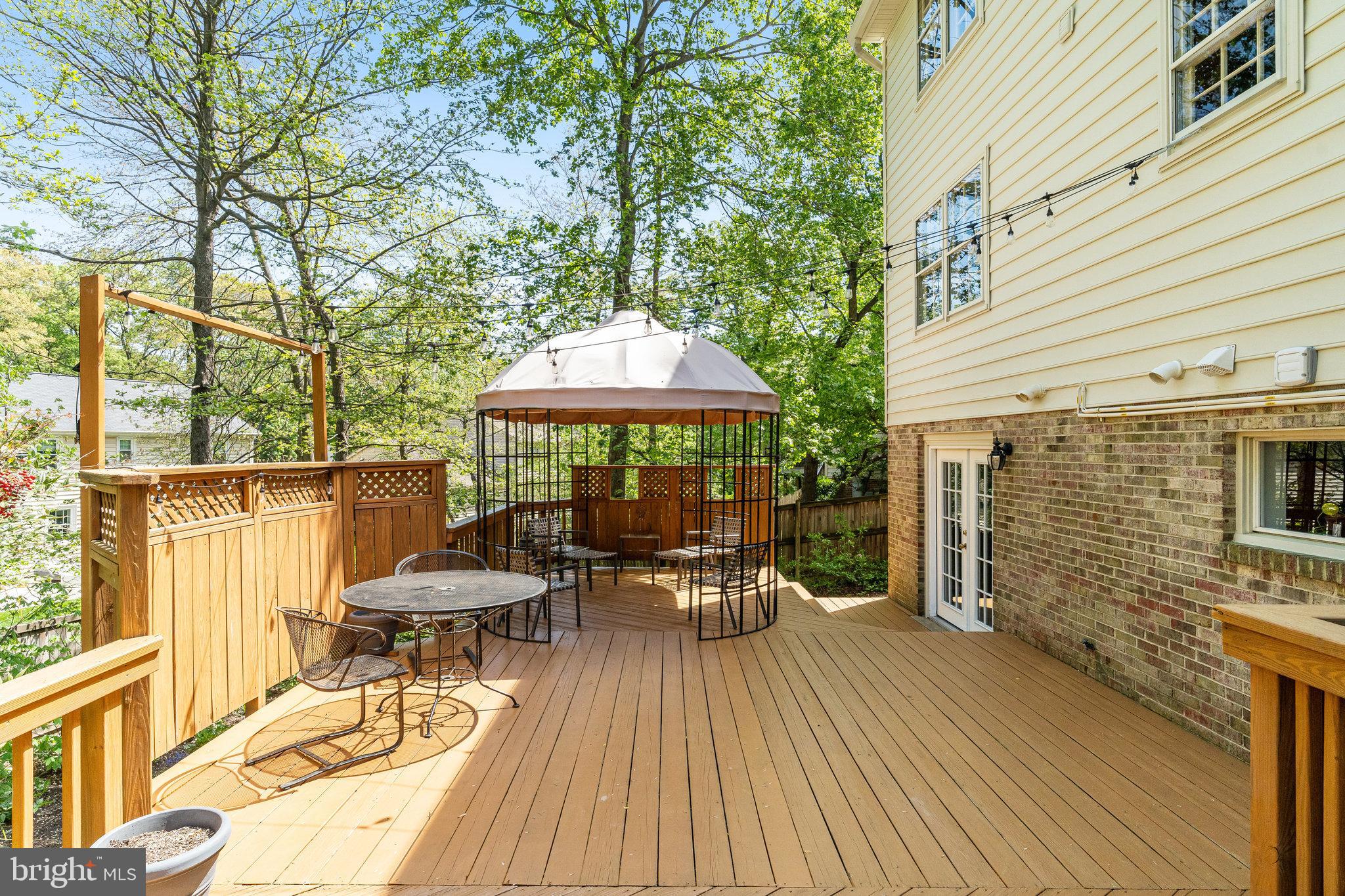 SOMERSET SOUTH - Residential