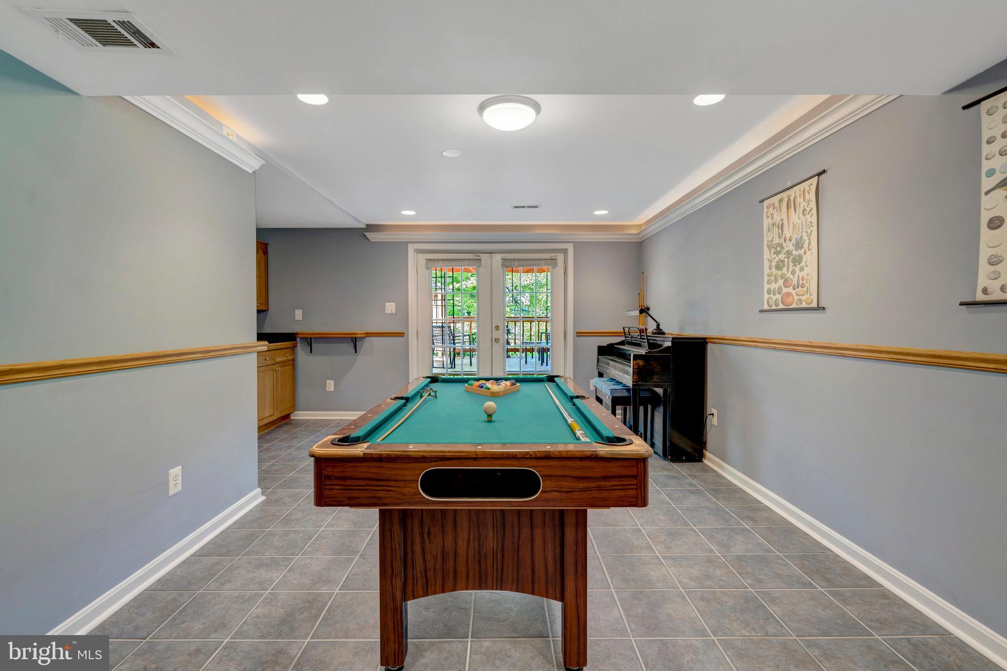 SOMERSET SOUTH - Residential