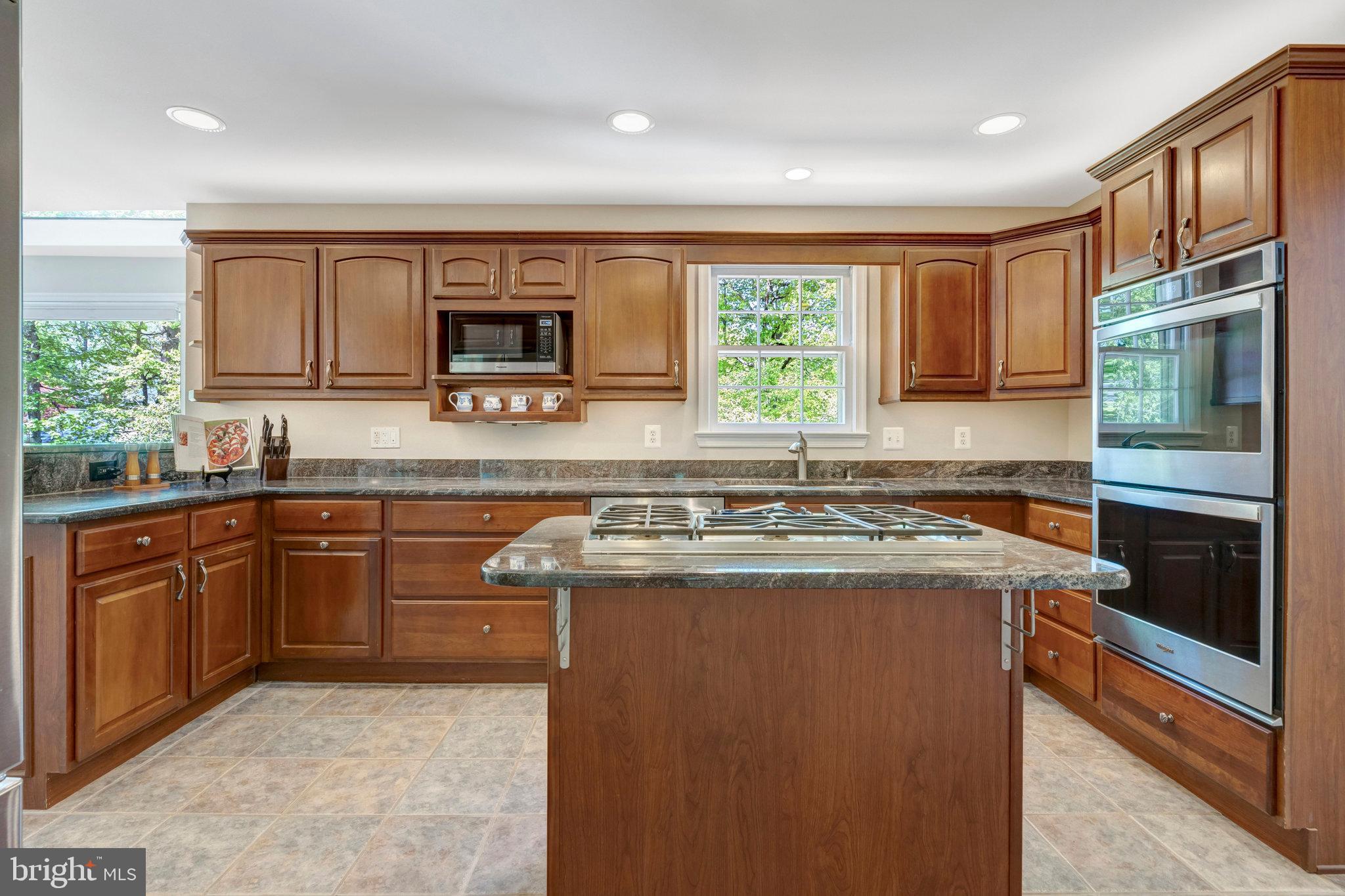 SOMERSET SOUTH - Residential