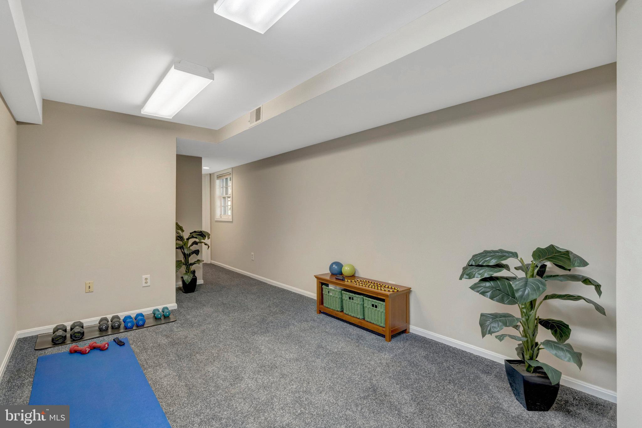 SOMERSET SOUTH - Residential