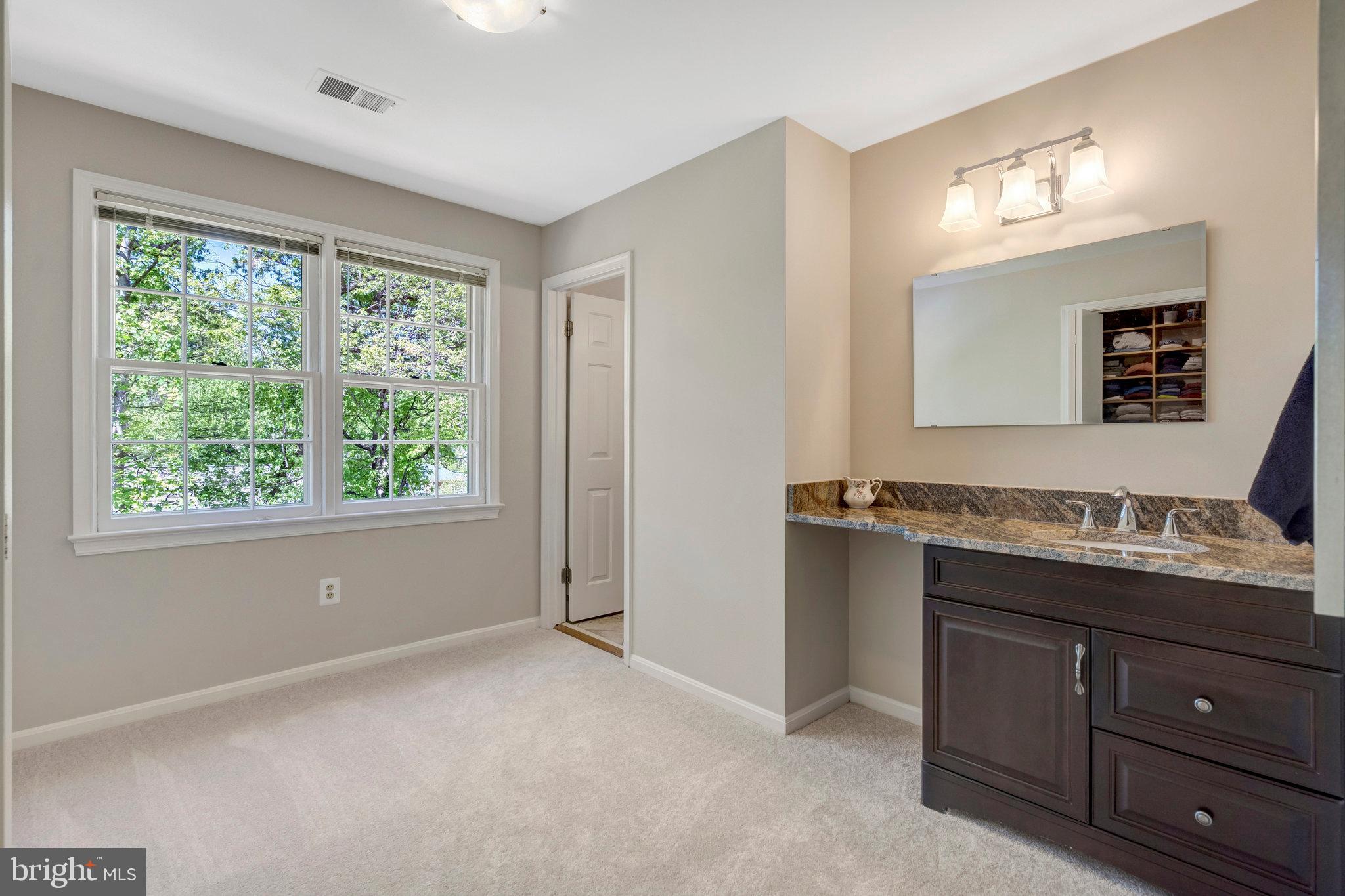 SOMERSET SOUTH - Residential