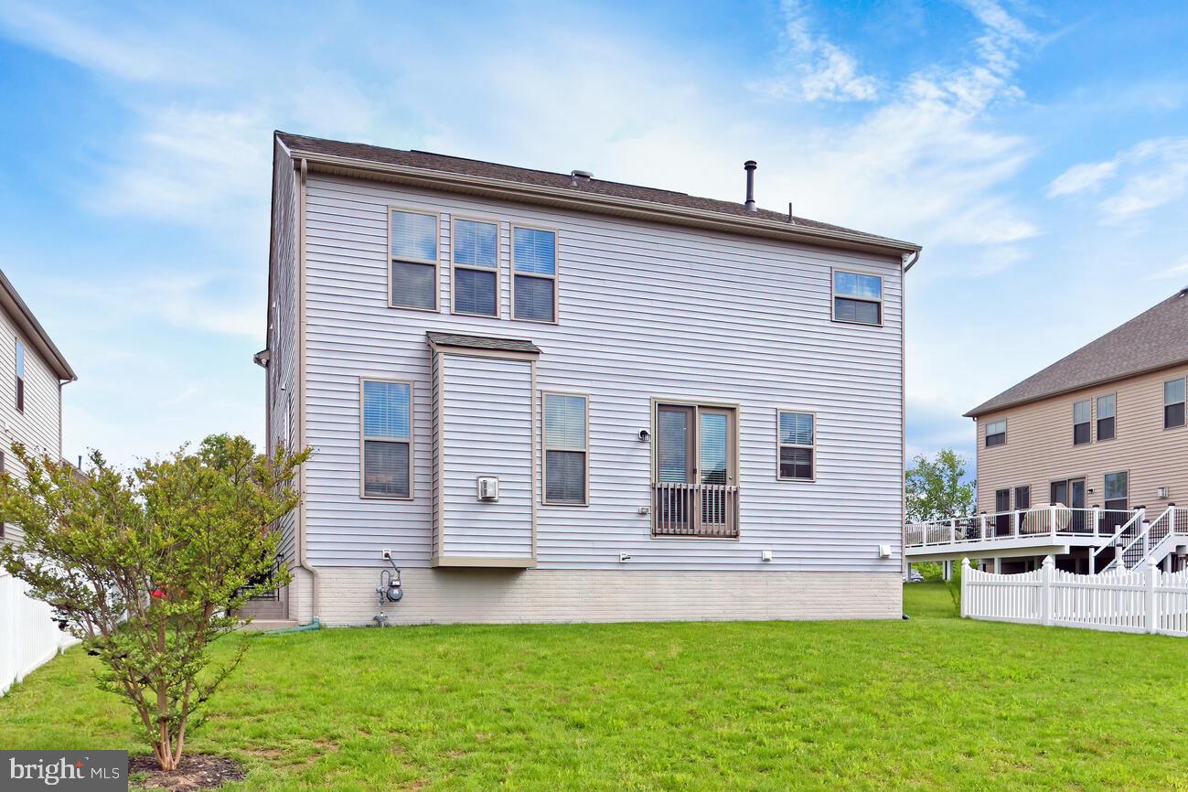 EASTVIEW AT STONE RIDGE - Residential