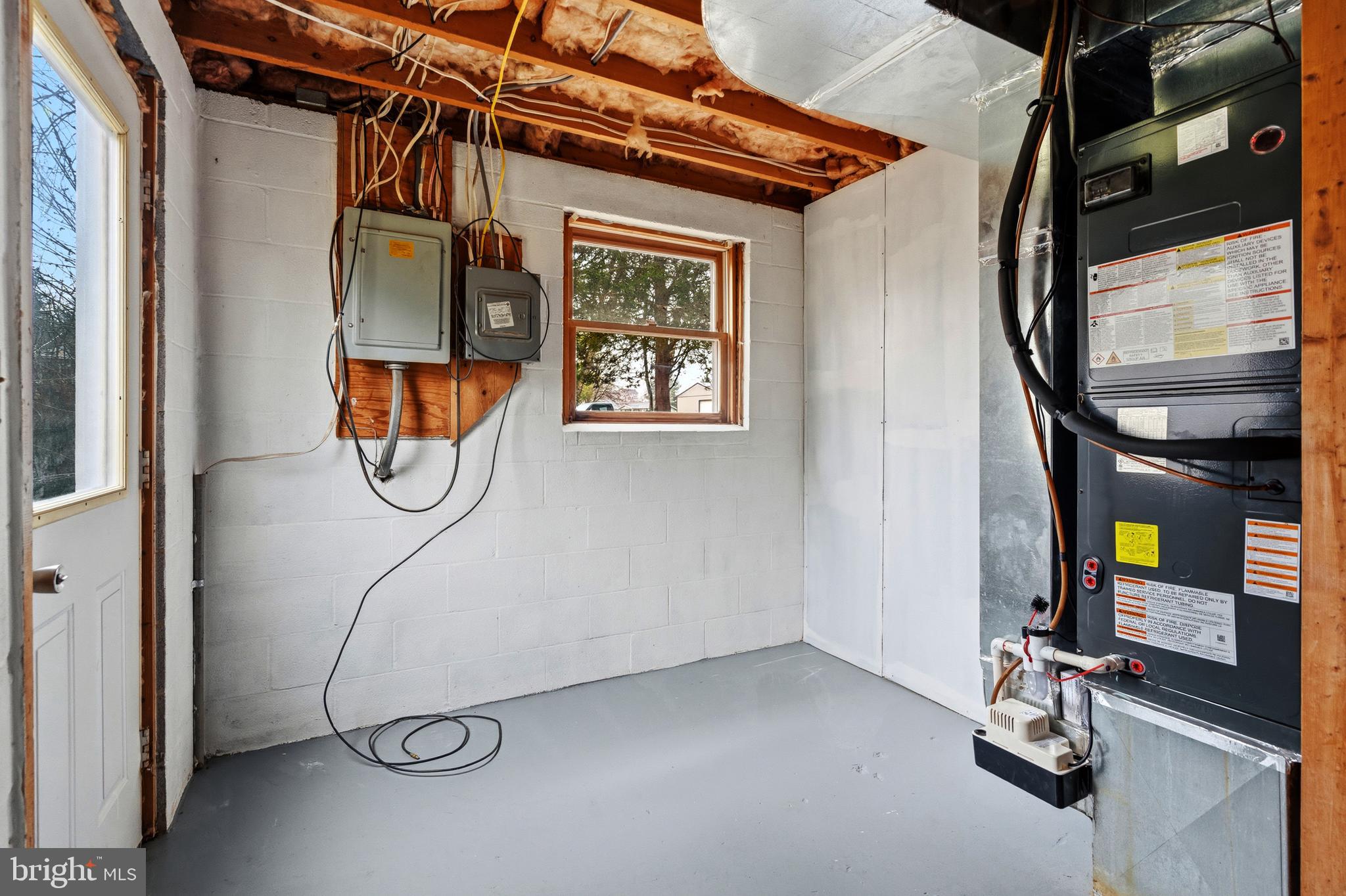 POTOMAC HEIGHTS - Residential