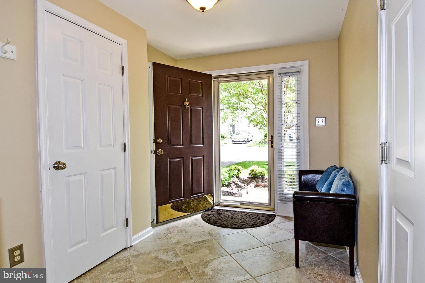 KINGSTOWNE - Residential Lease