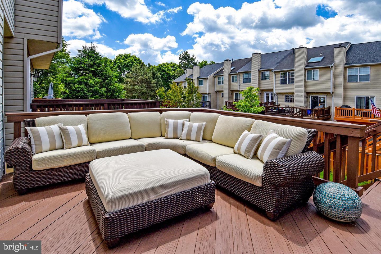 KINGSTOWNE - Residential Lease