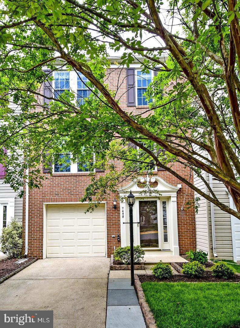 KINGSTOWNE - Residential Lease