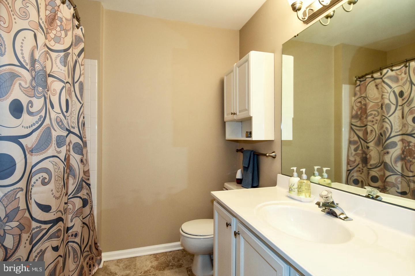 KINGSTOWNE - Residential Lease