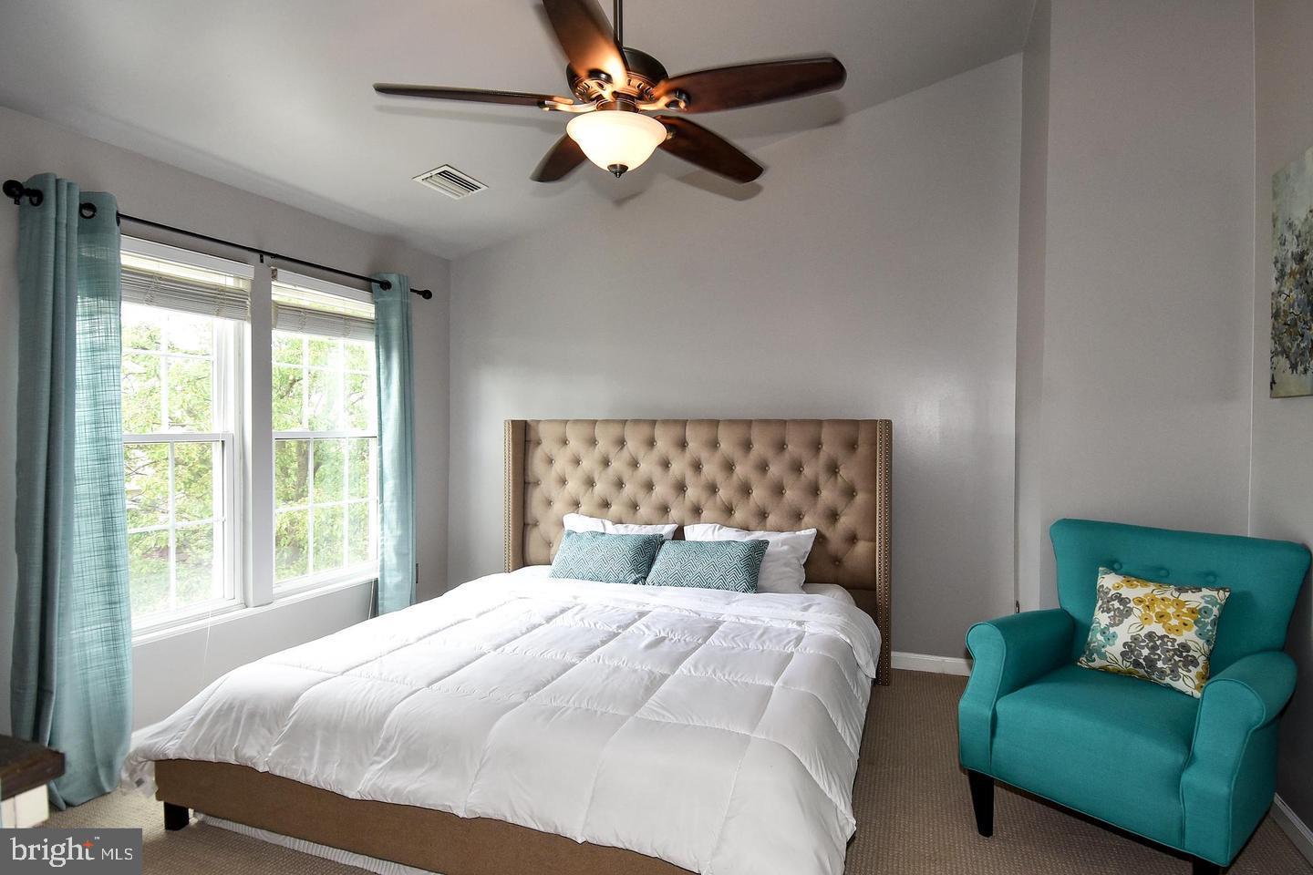 KINGSTOWNE - Residential Lease